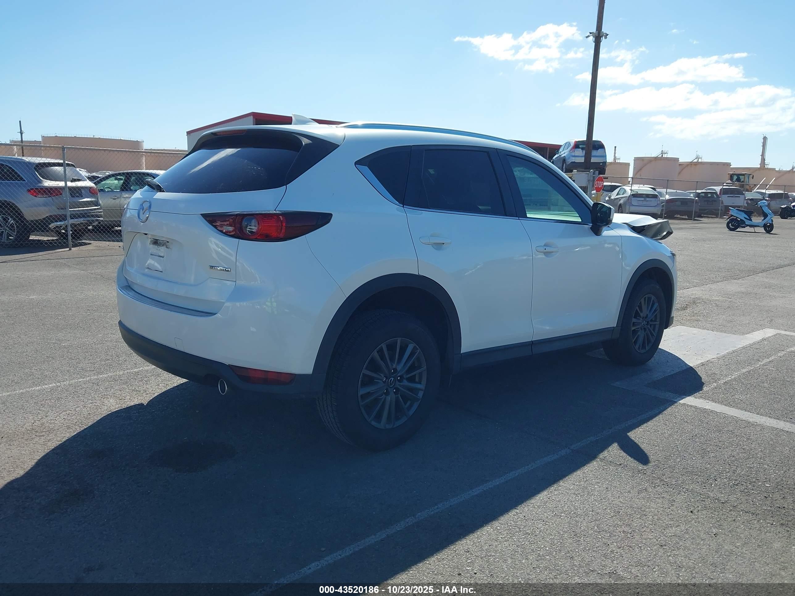 MAZDA CX-5 image 4
