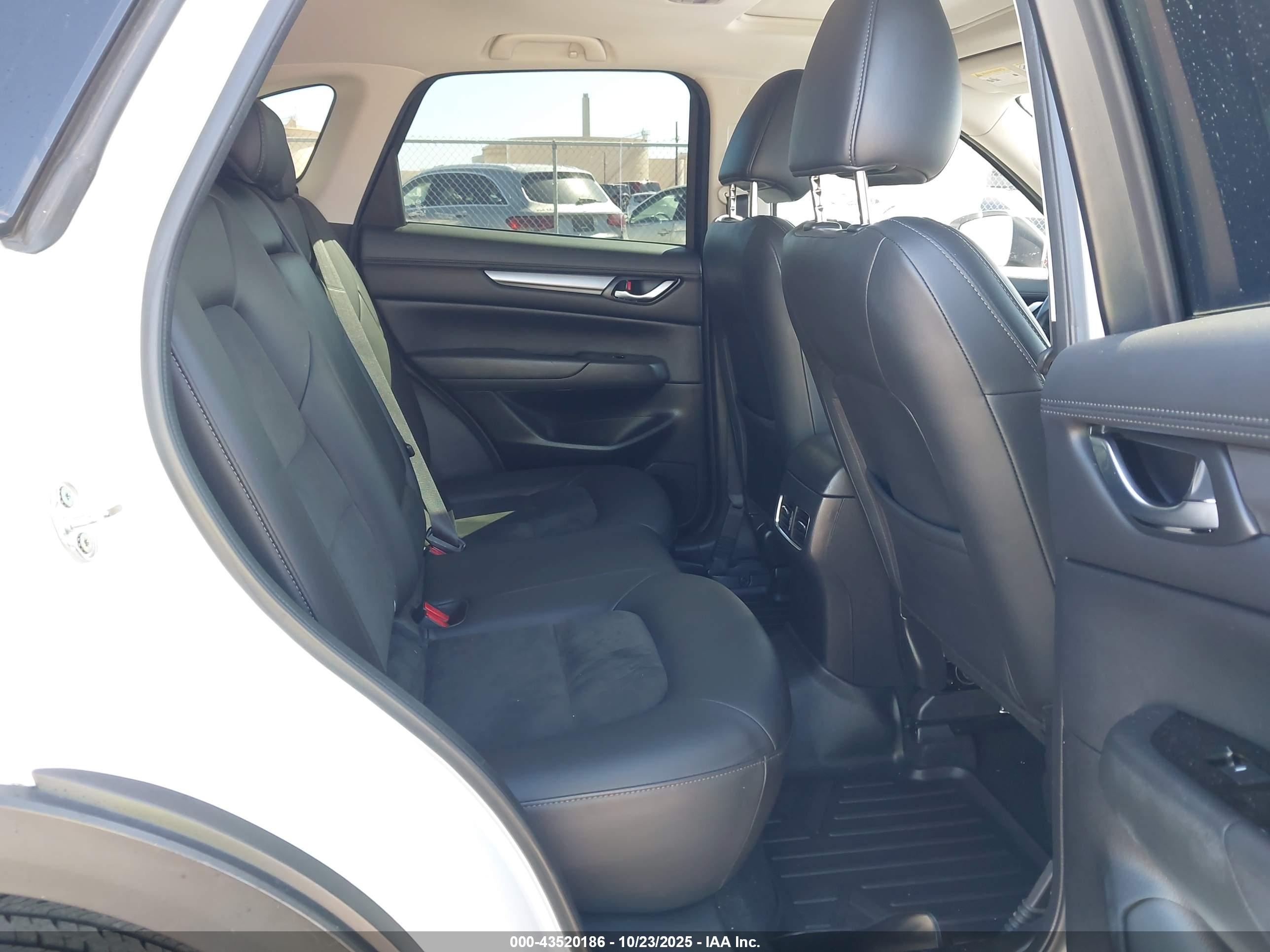 MAZDA CX-5 image 8