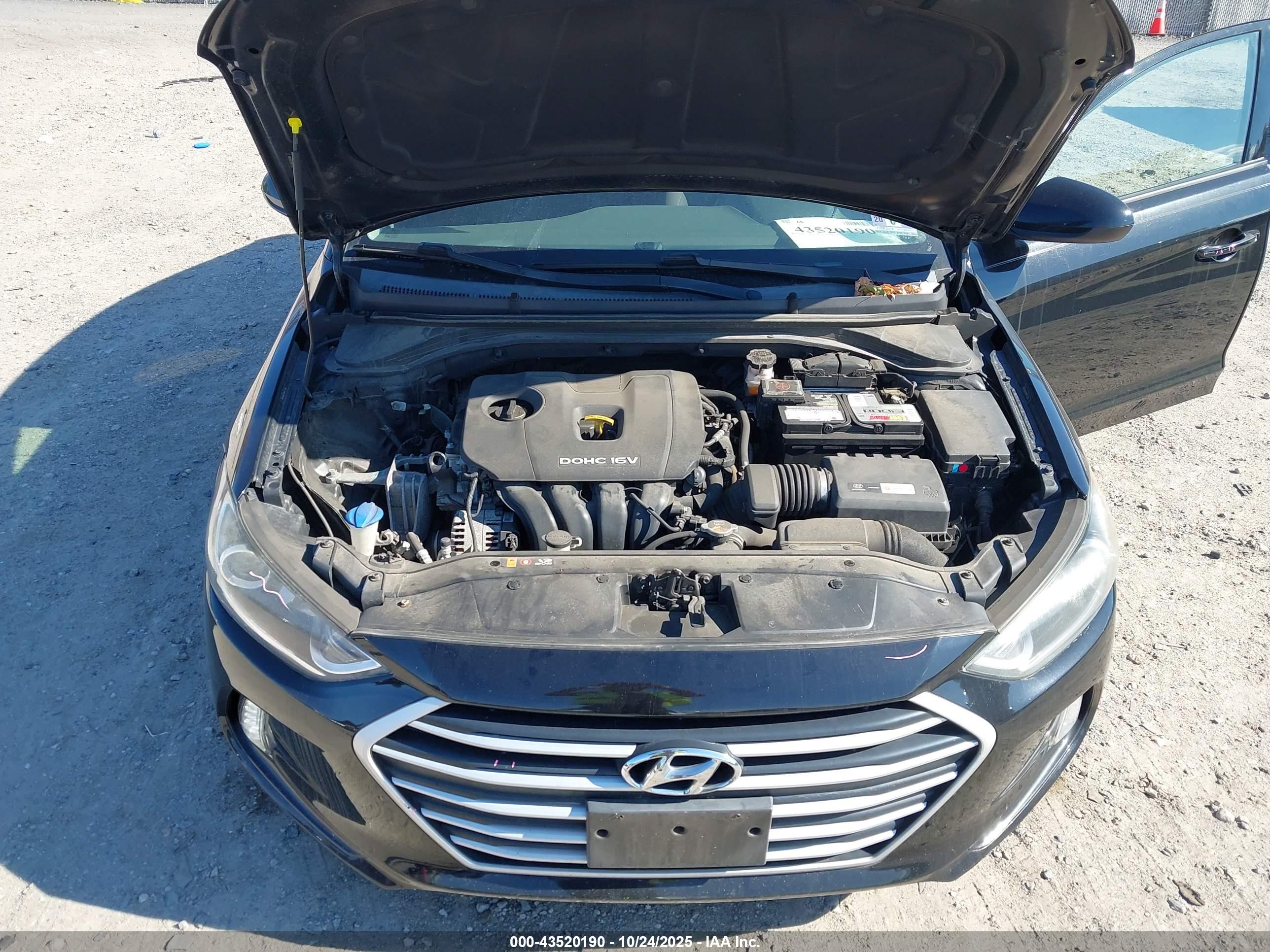 HYUNDAI ELANTRA image 10