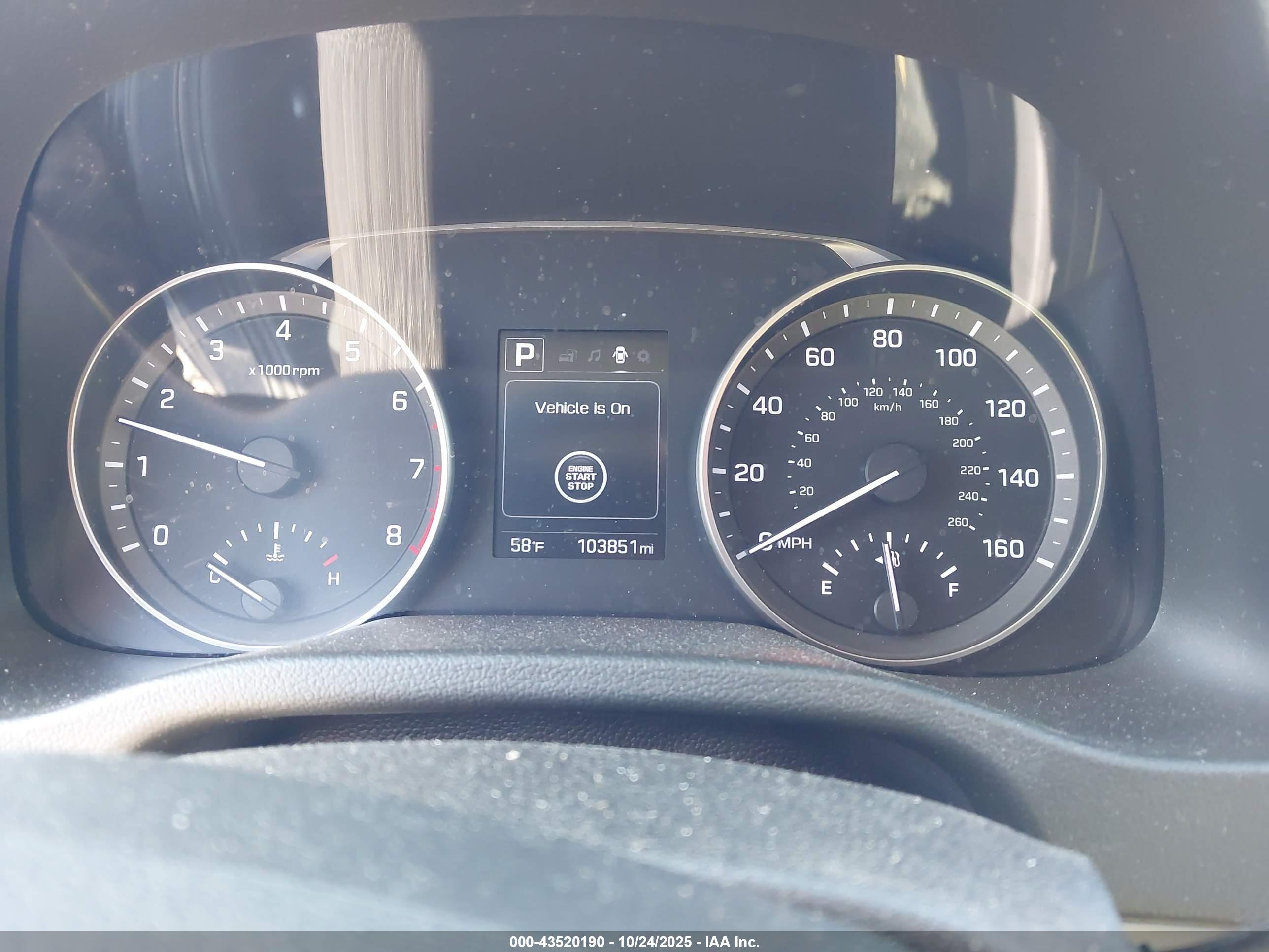 HYUNDAI ELANTRA image 7