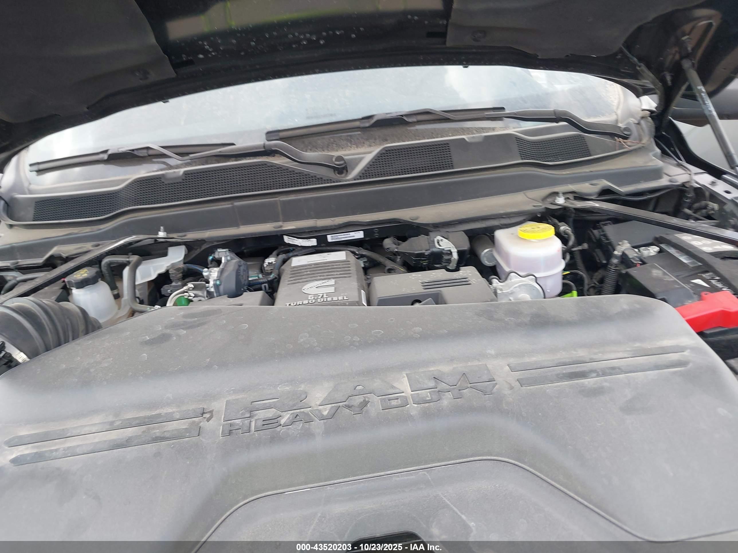 RAM 2500 image 10