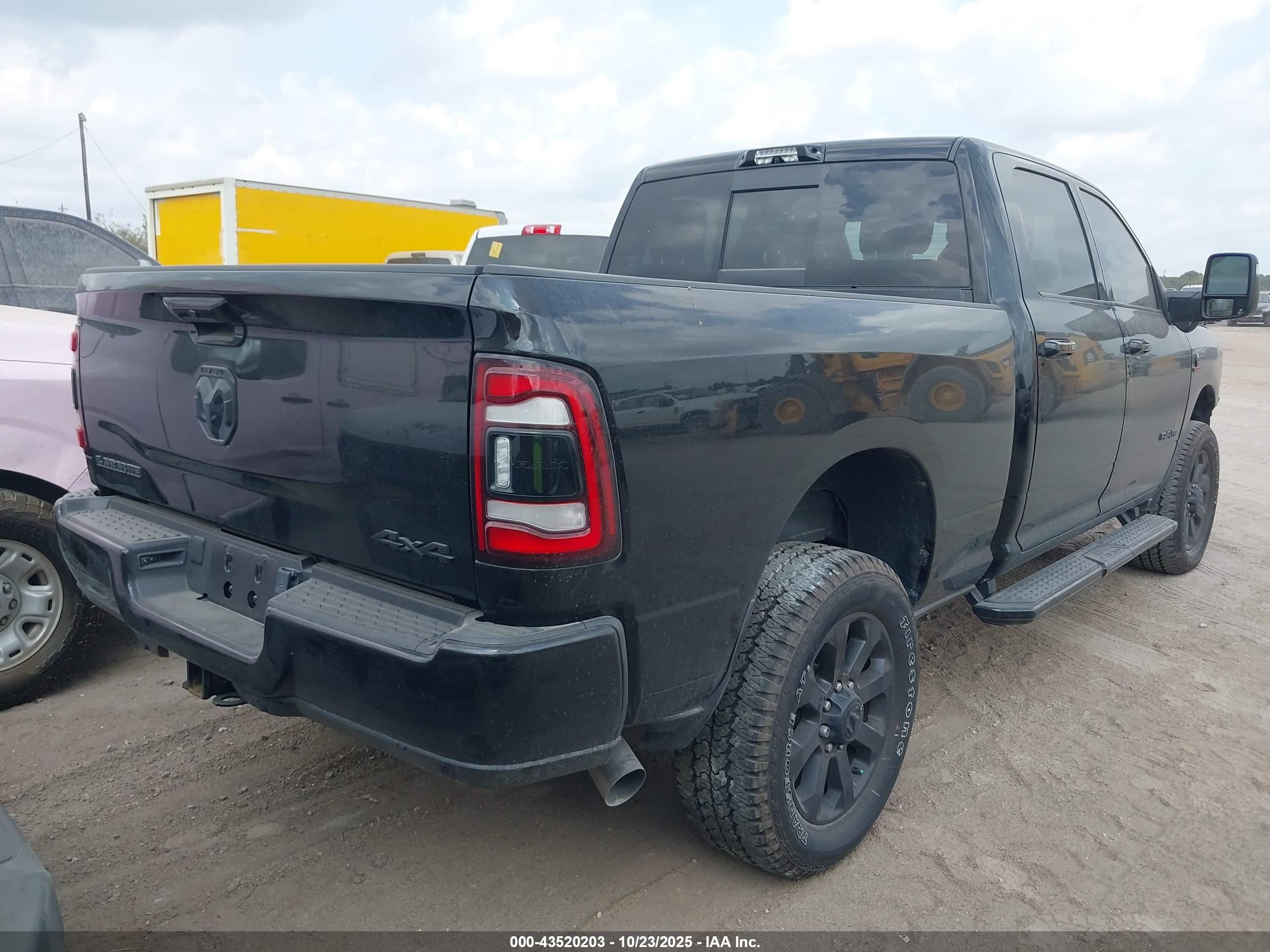 RAM 2500 image 4