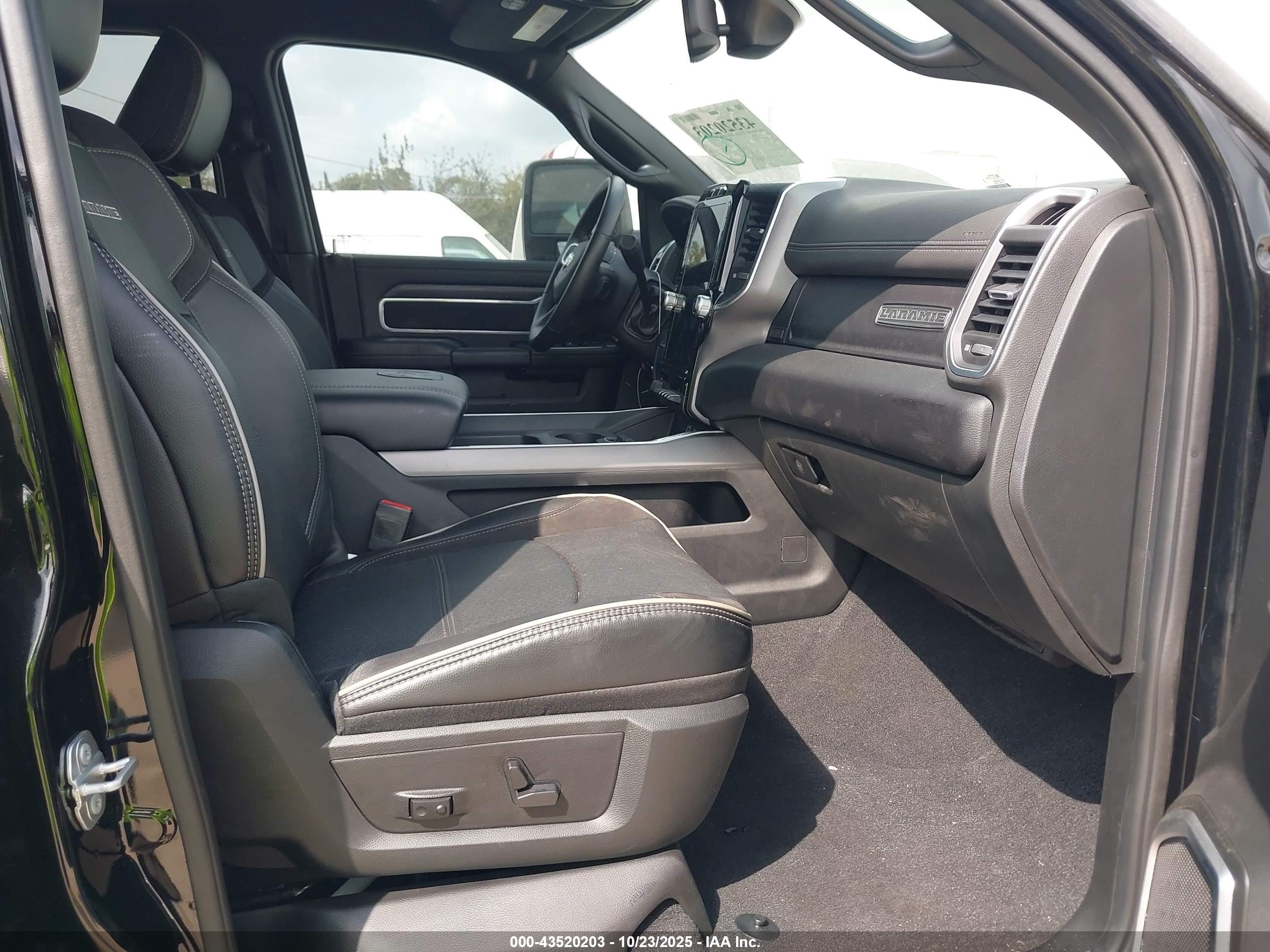 RAM 2500 image 5