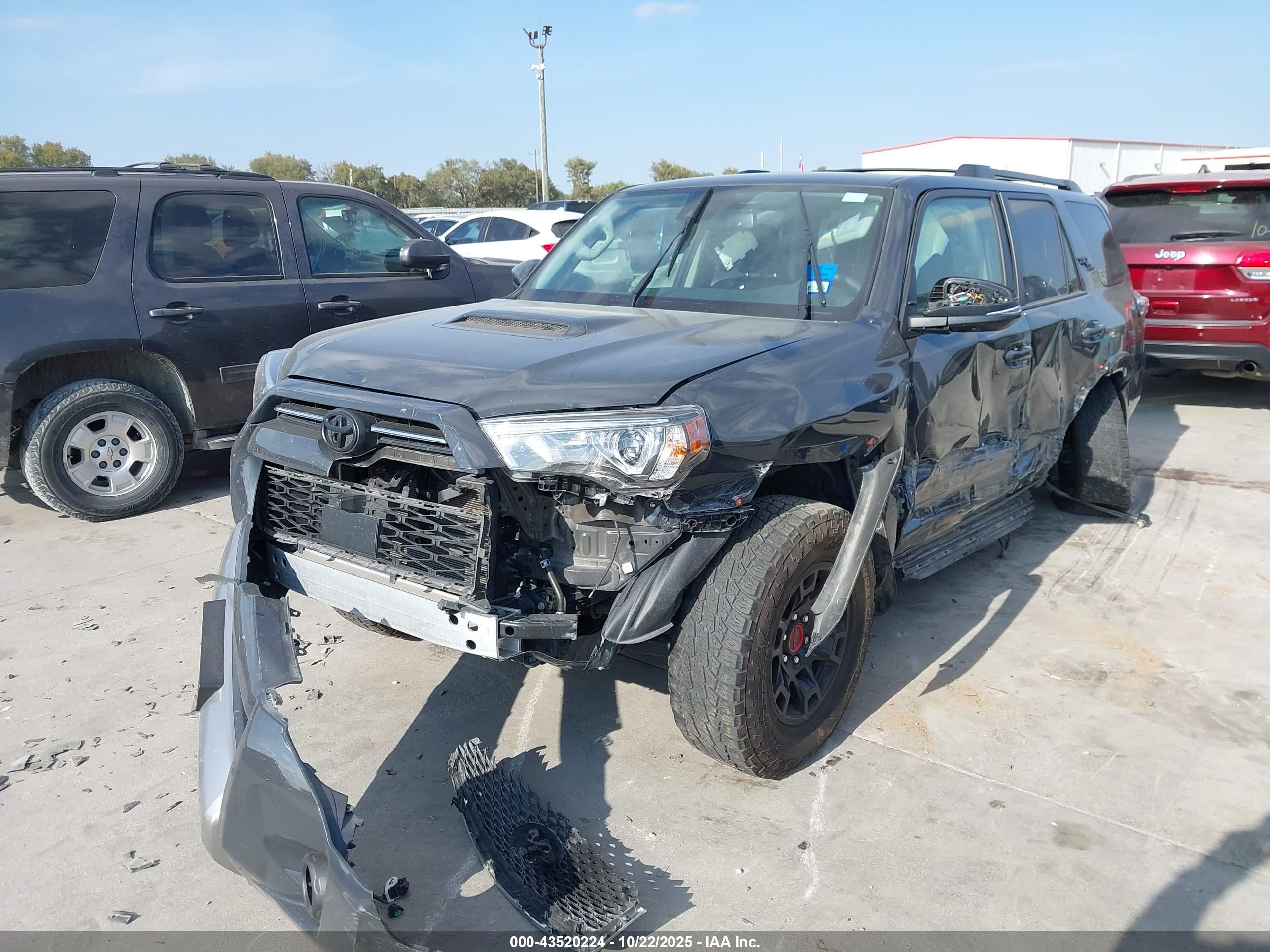 TOYOTA 4RUNNER image 2