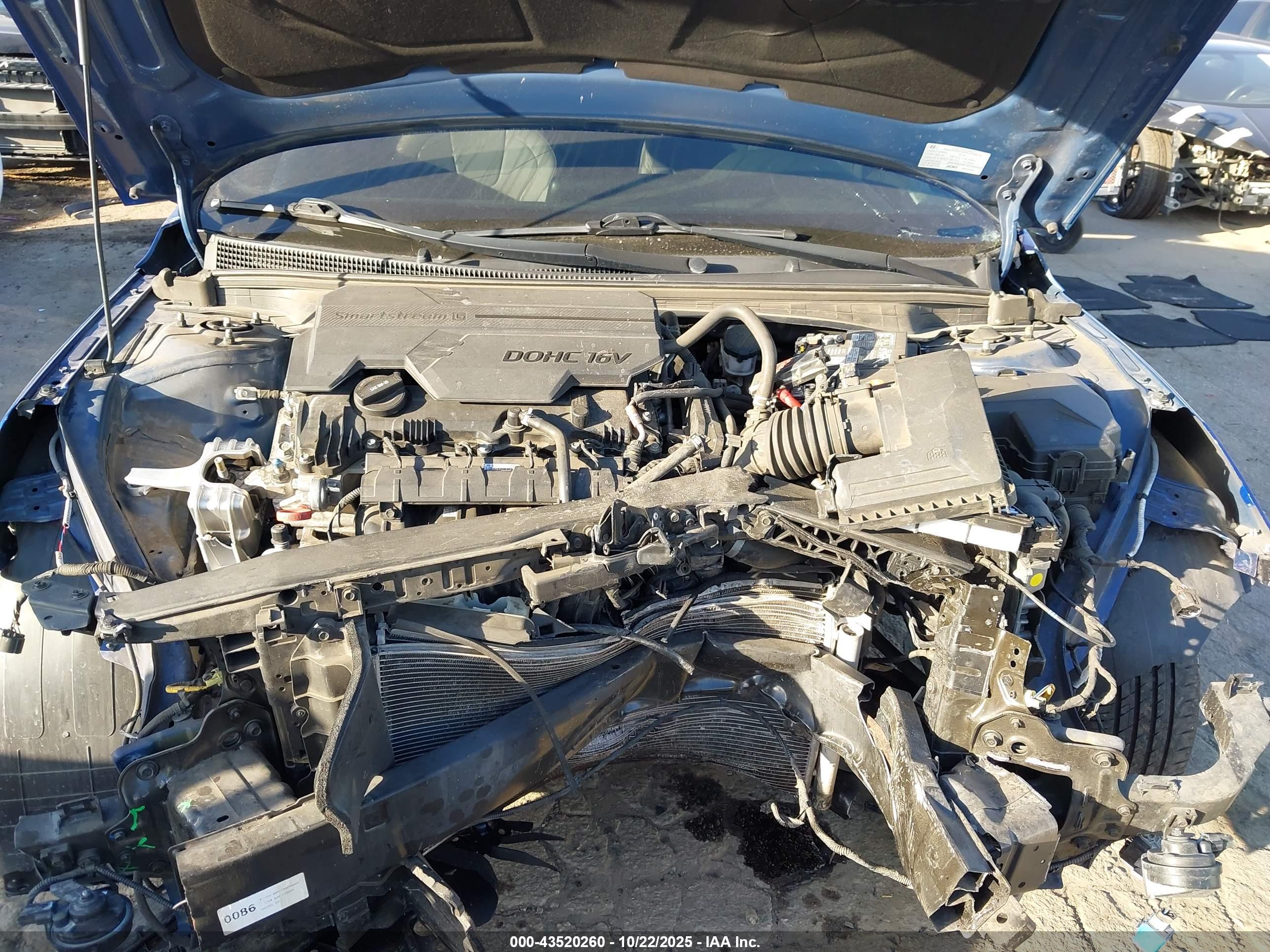 HYUNDAI ELANTRA image 10