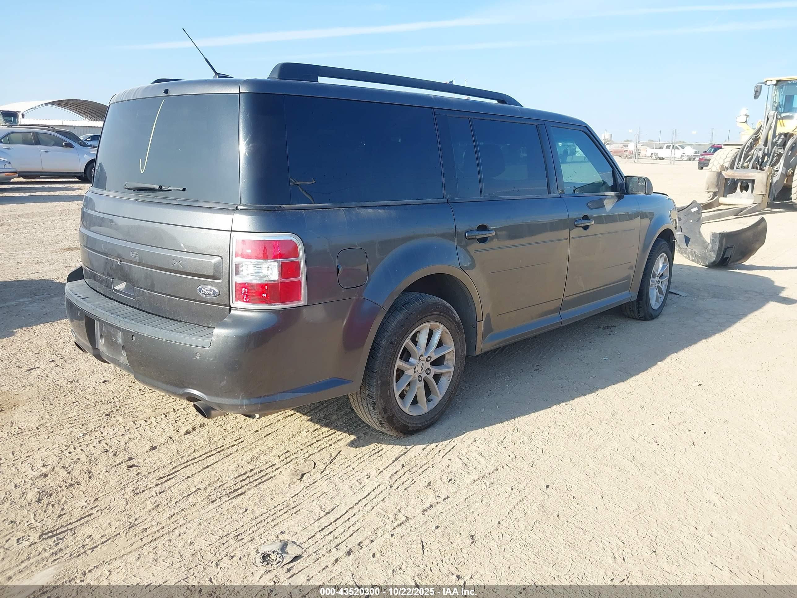 FORD FLEX image 4