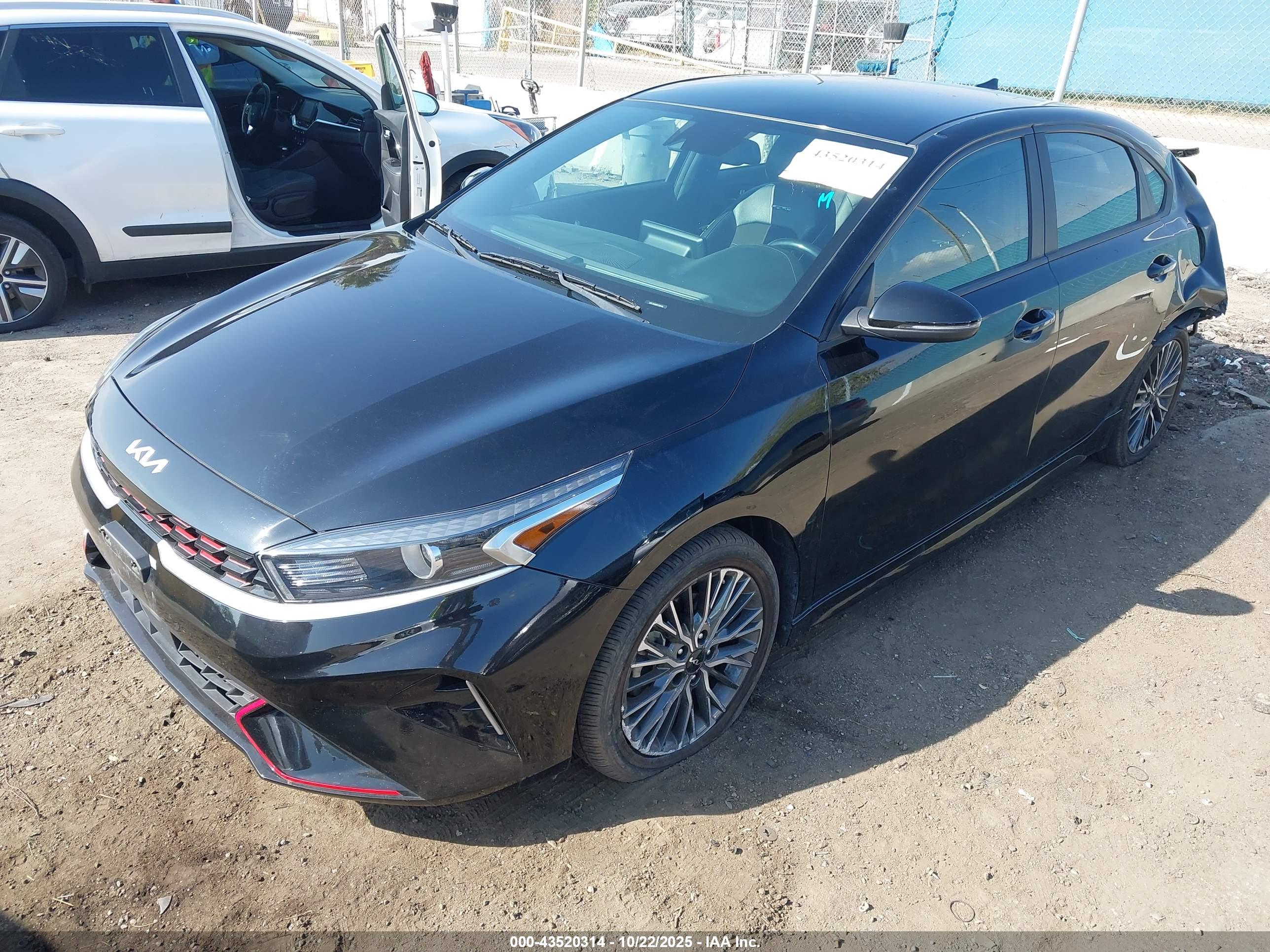 KIA FORTE image 2