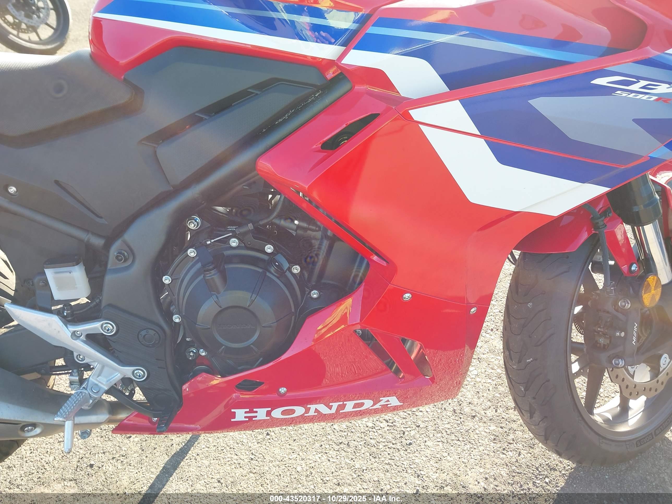 HONDA CBR500 image 8
