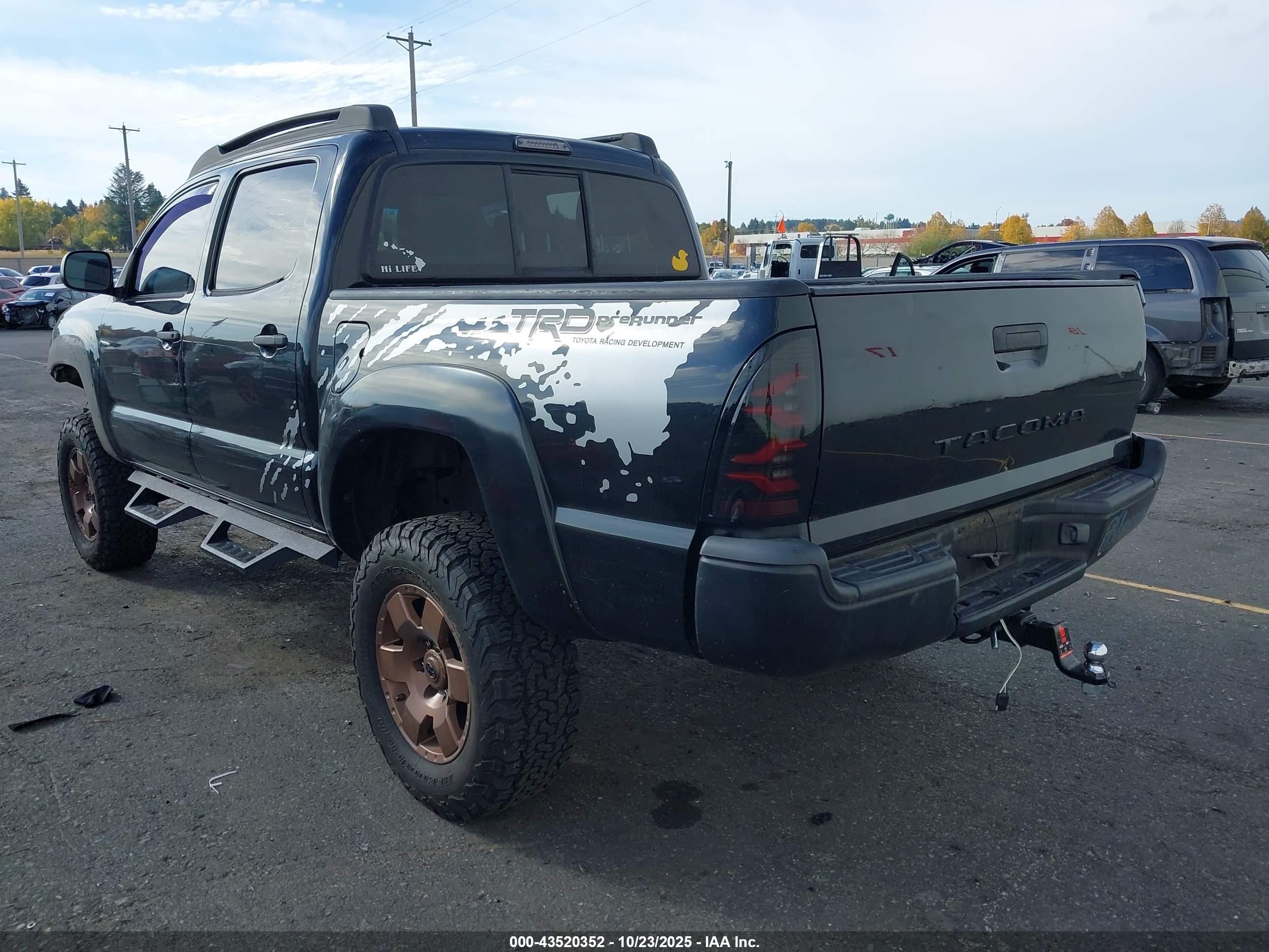 TOYOTA TACOMA image 3