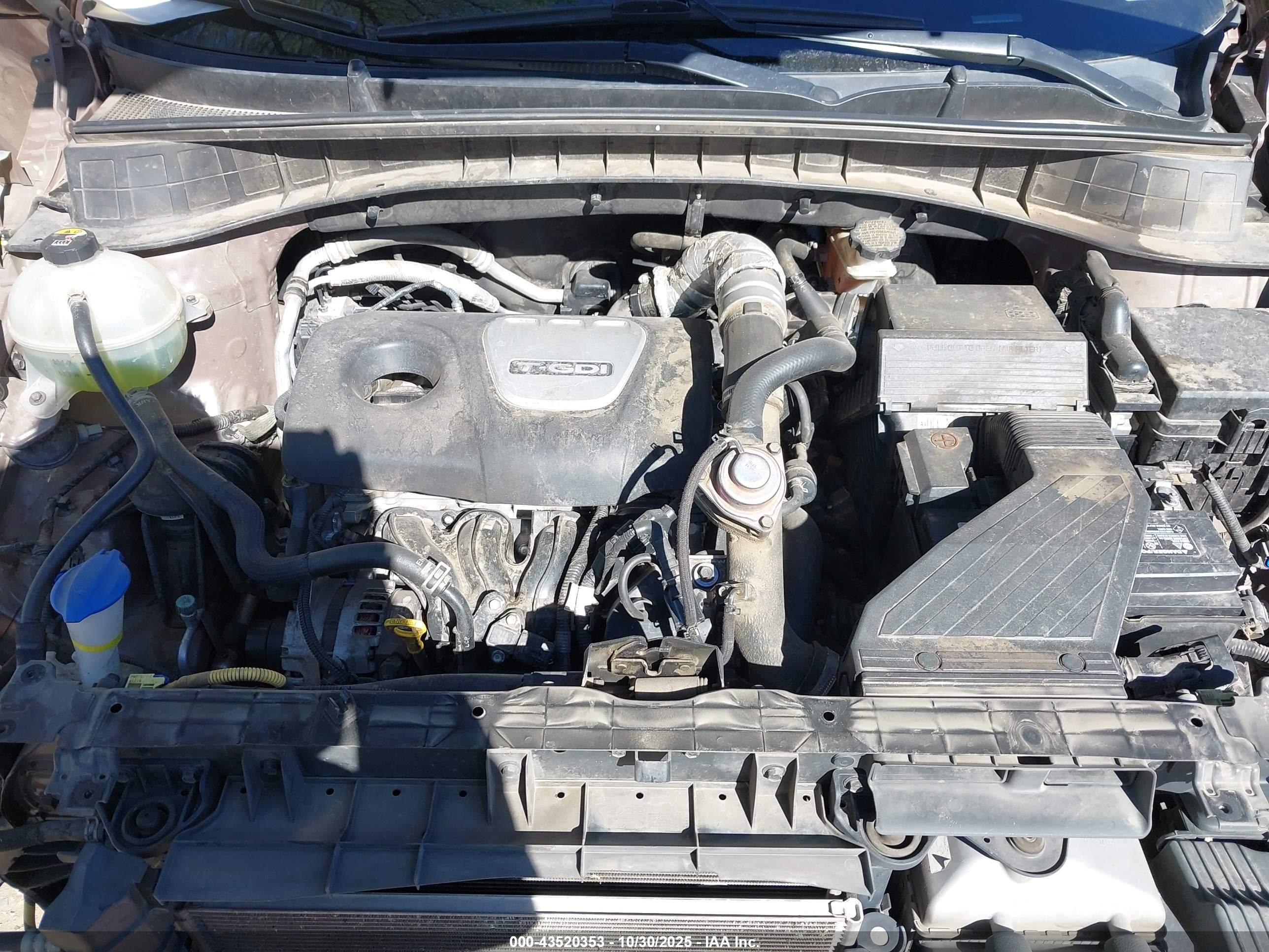 HYUNDAI TUCSON image 10