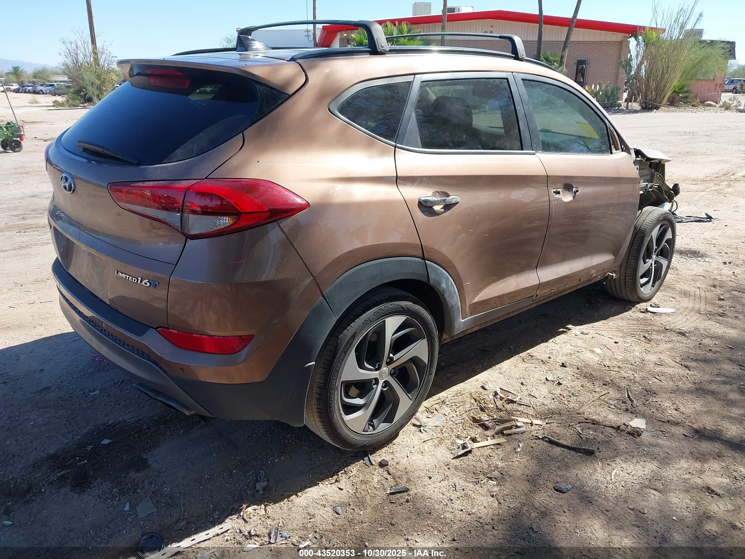 HYUNDAI TUCSON image 4