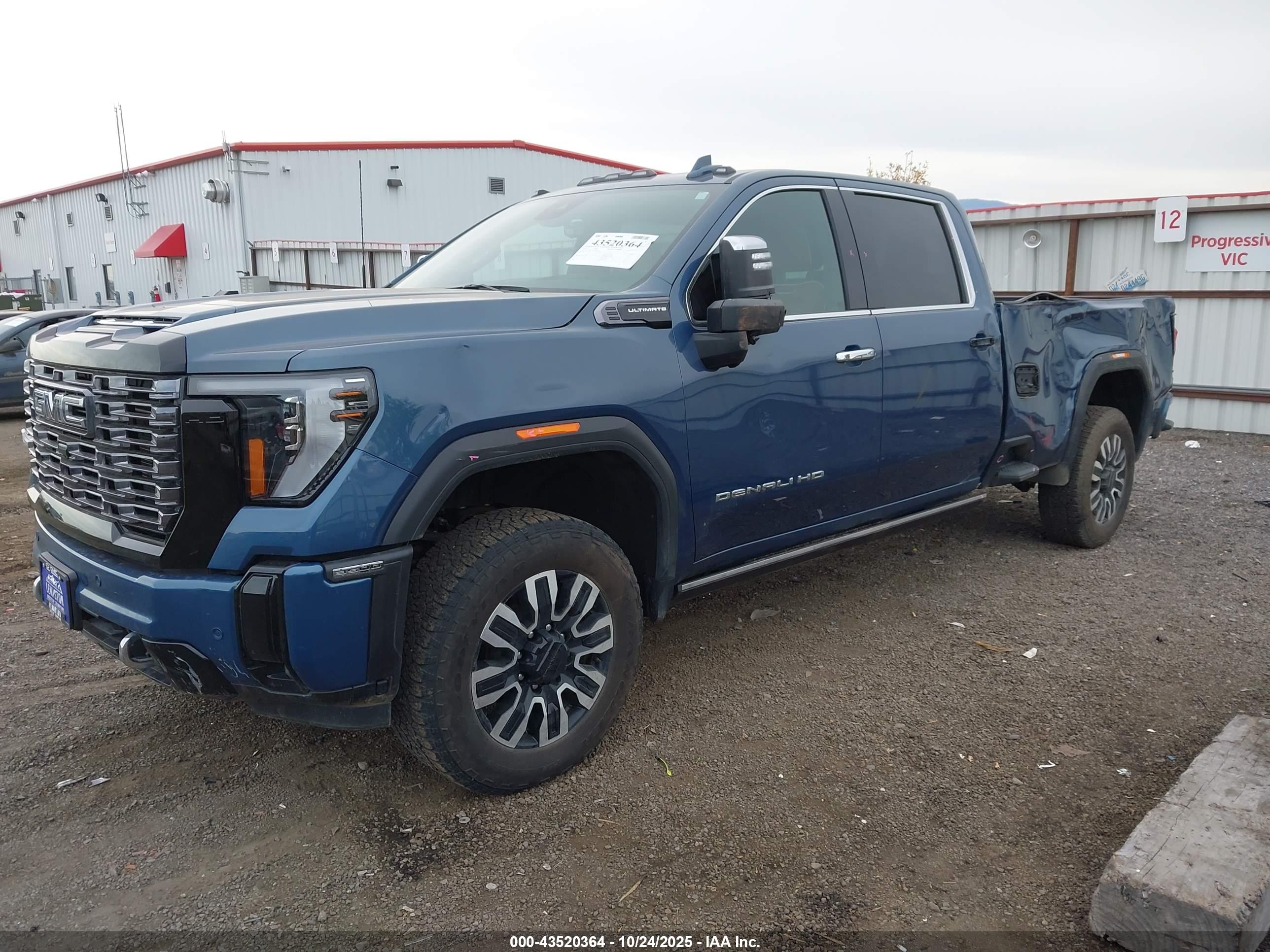 GMC SIERRA image 2