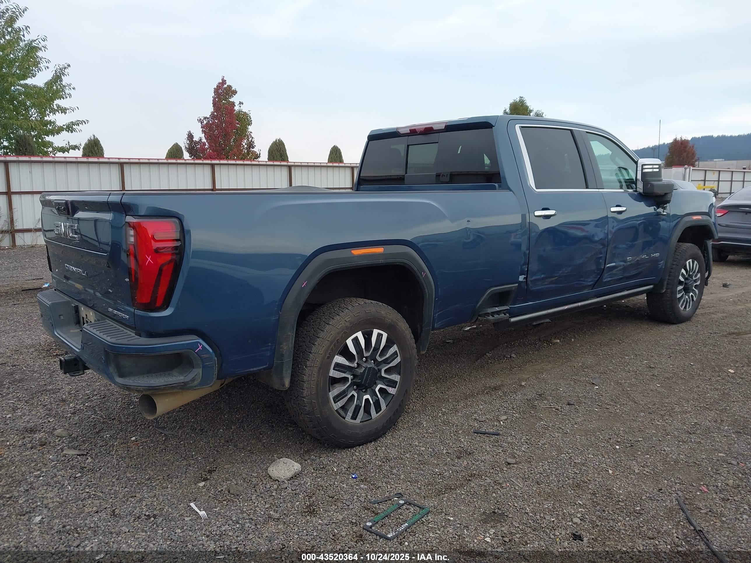 GMC SIERRA image 4