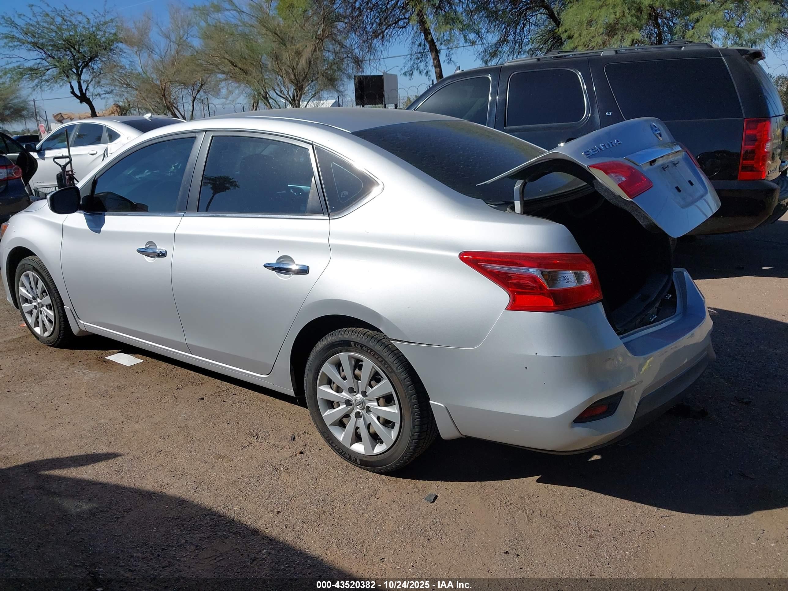 NISSAN SENTRA image 3