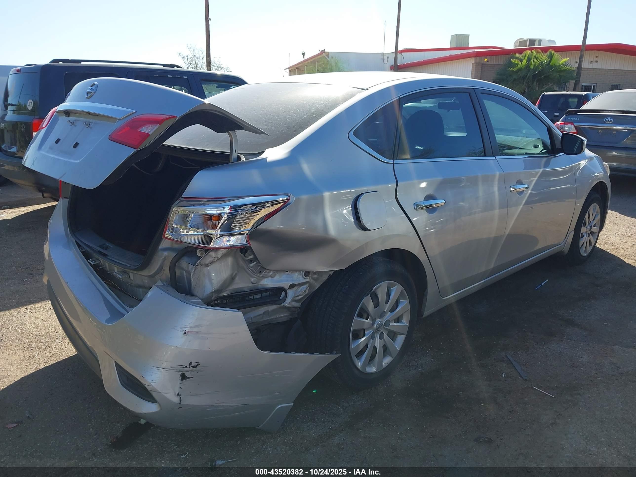 NISSAN SENTRA image 6