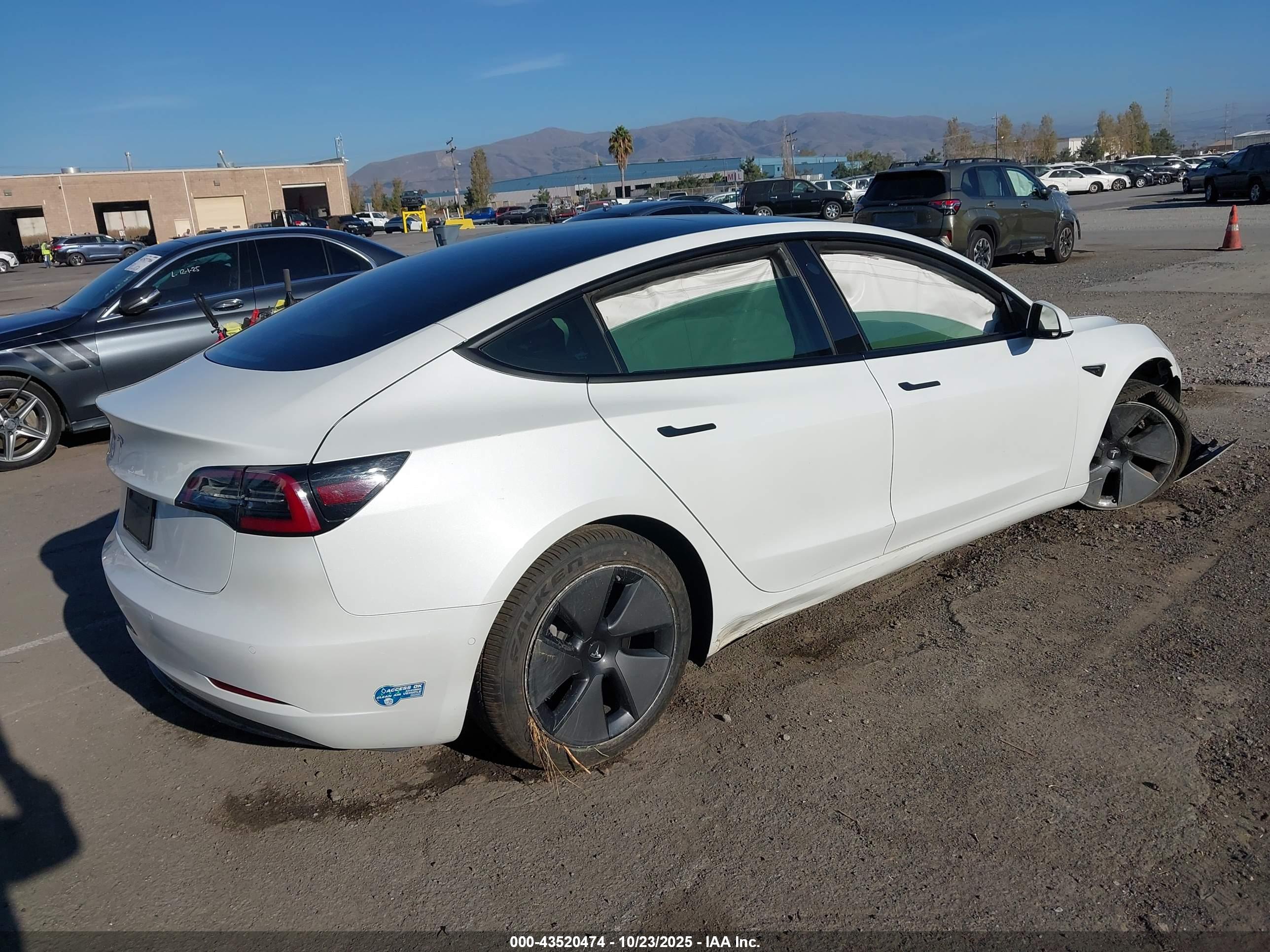 TESLA MODEL image 4