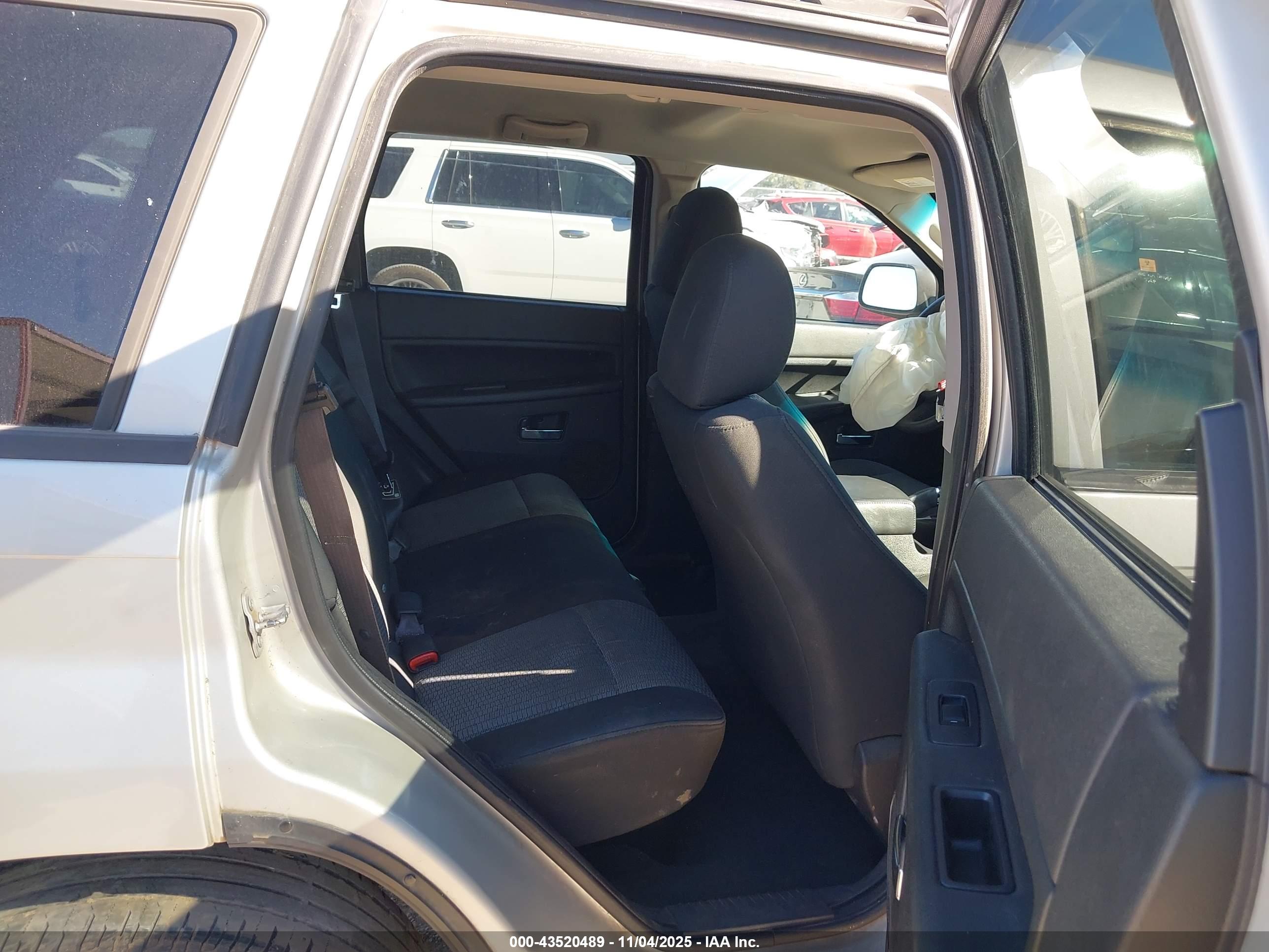 JEEP GRAND image 8