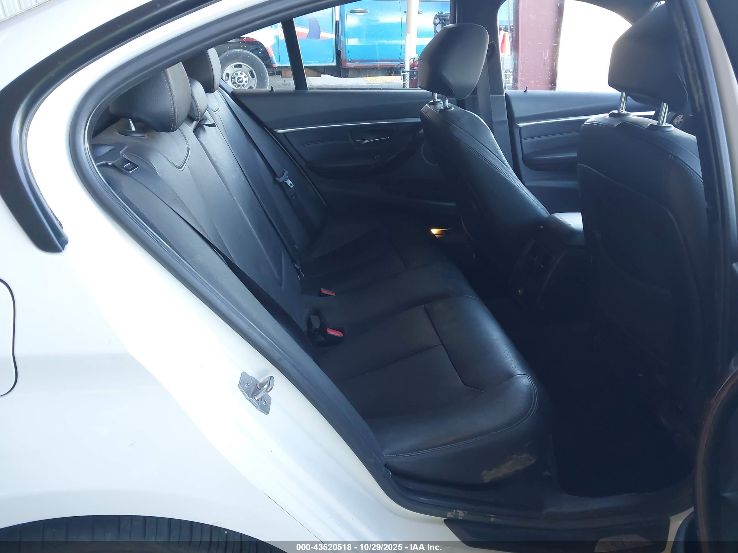BMW 328I image 8