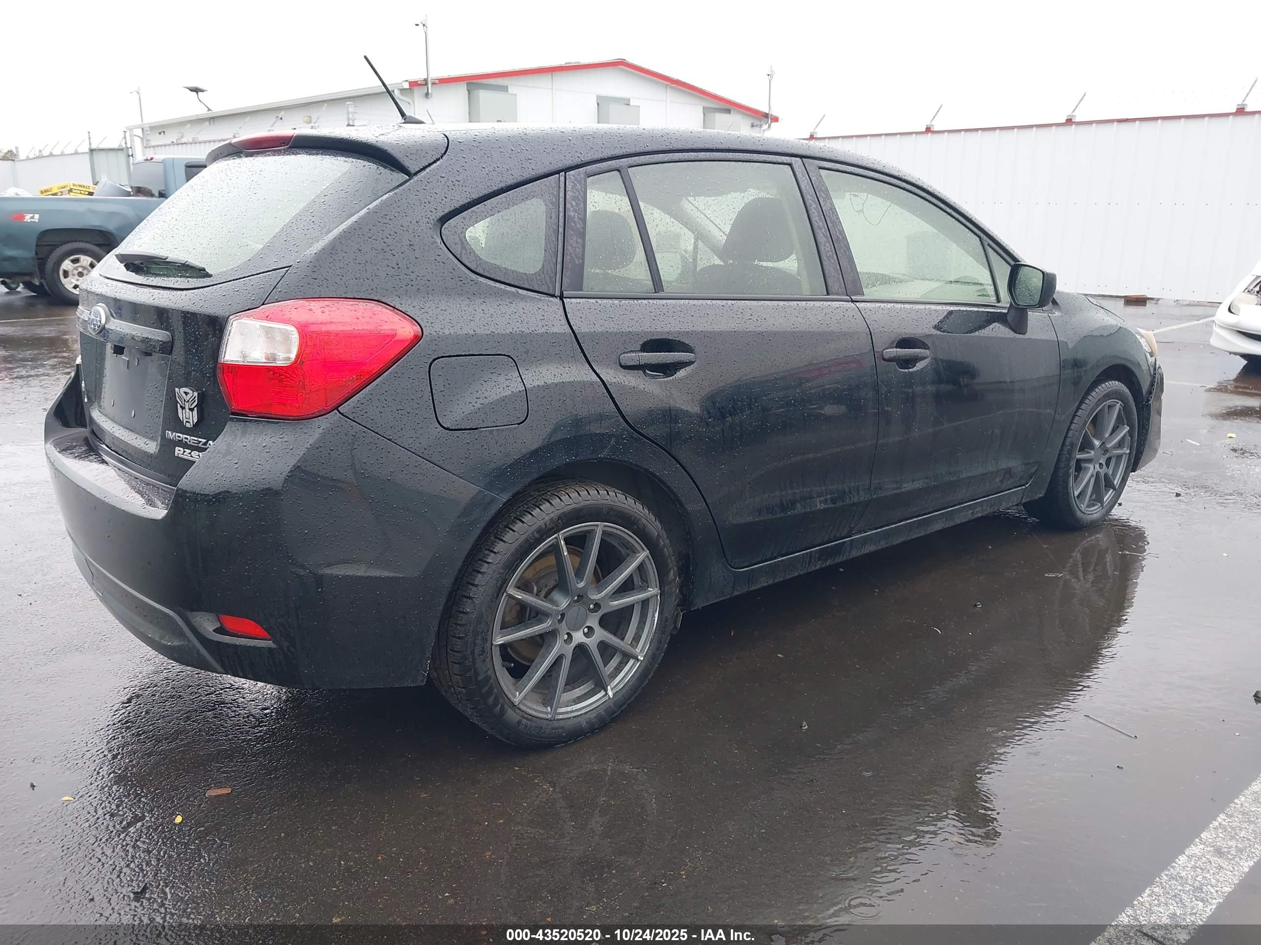 SUBARU IMPREZA image 4