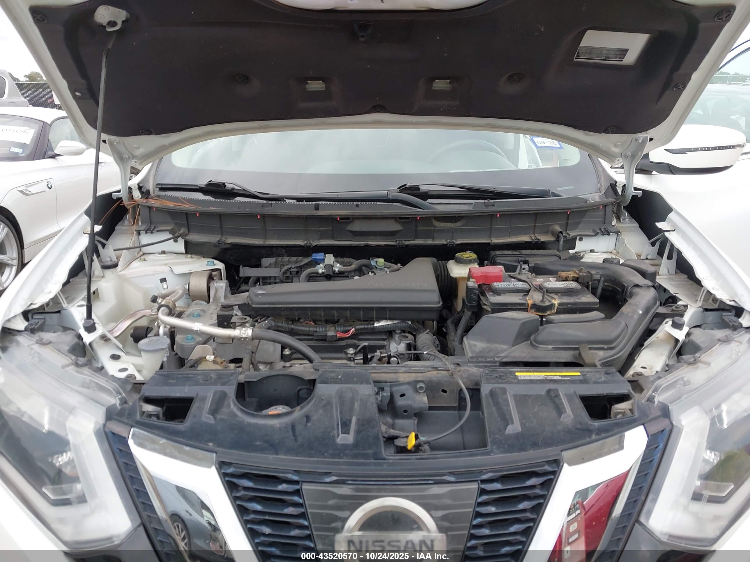 NISSAN ROGUE image 10