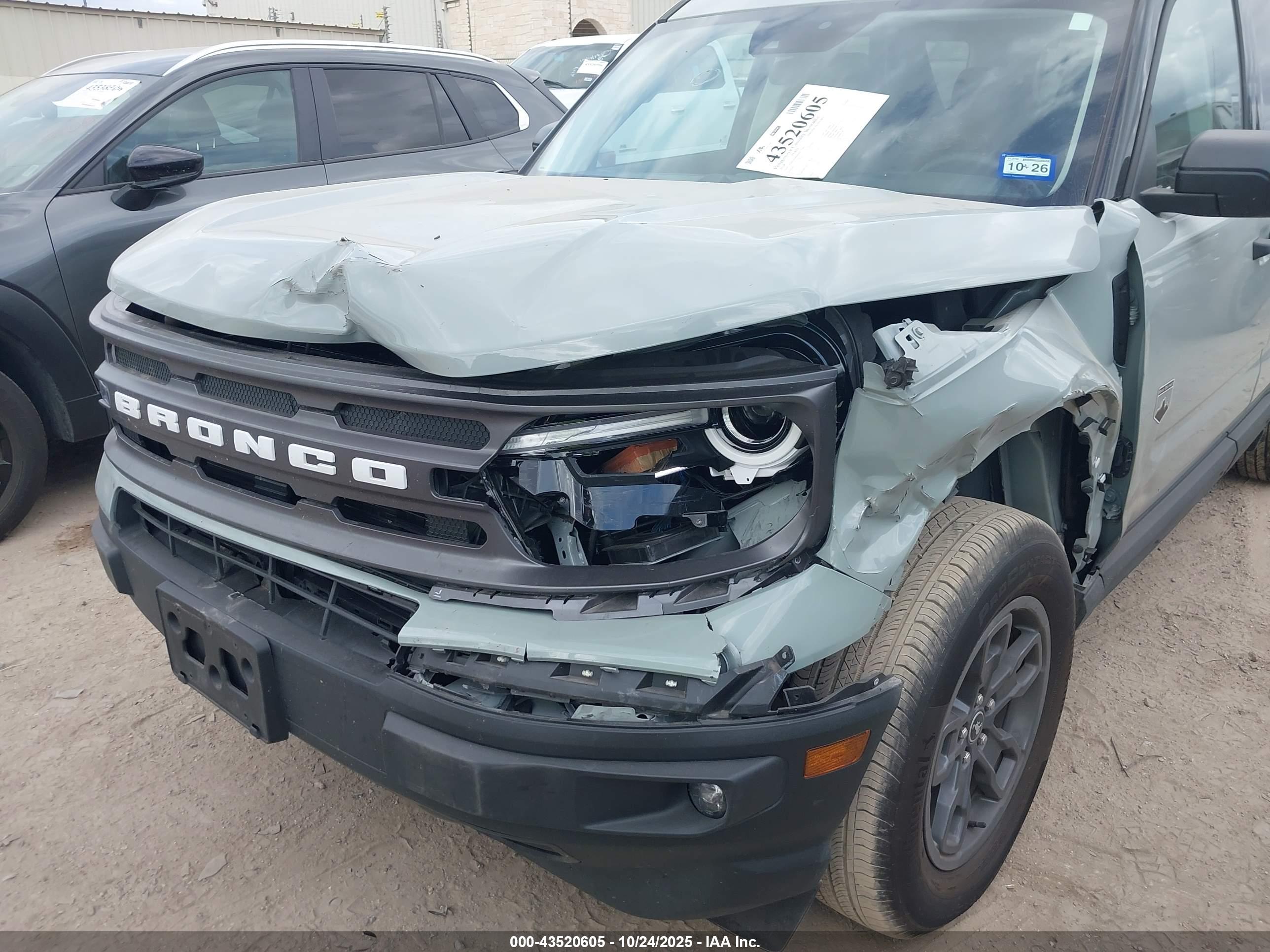 FORD BRONCO image 6