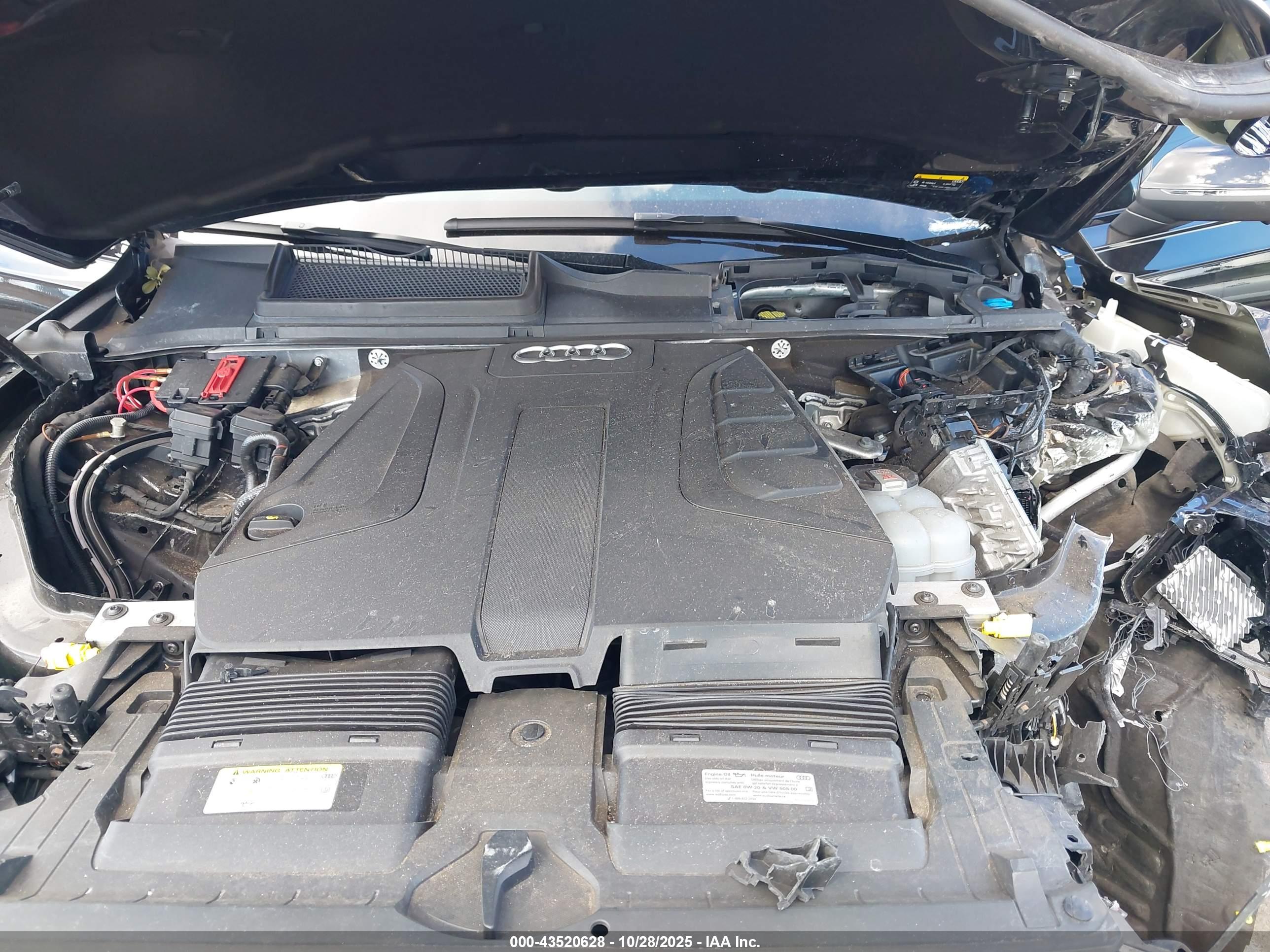 AUDI Q7 image 10