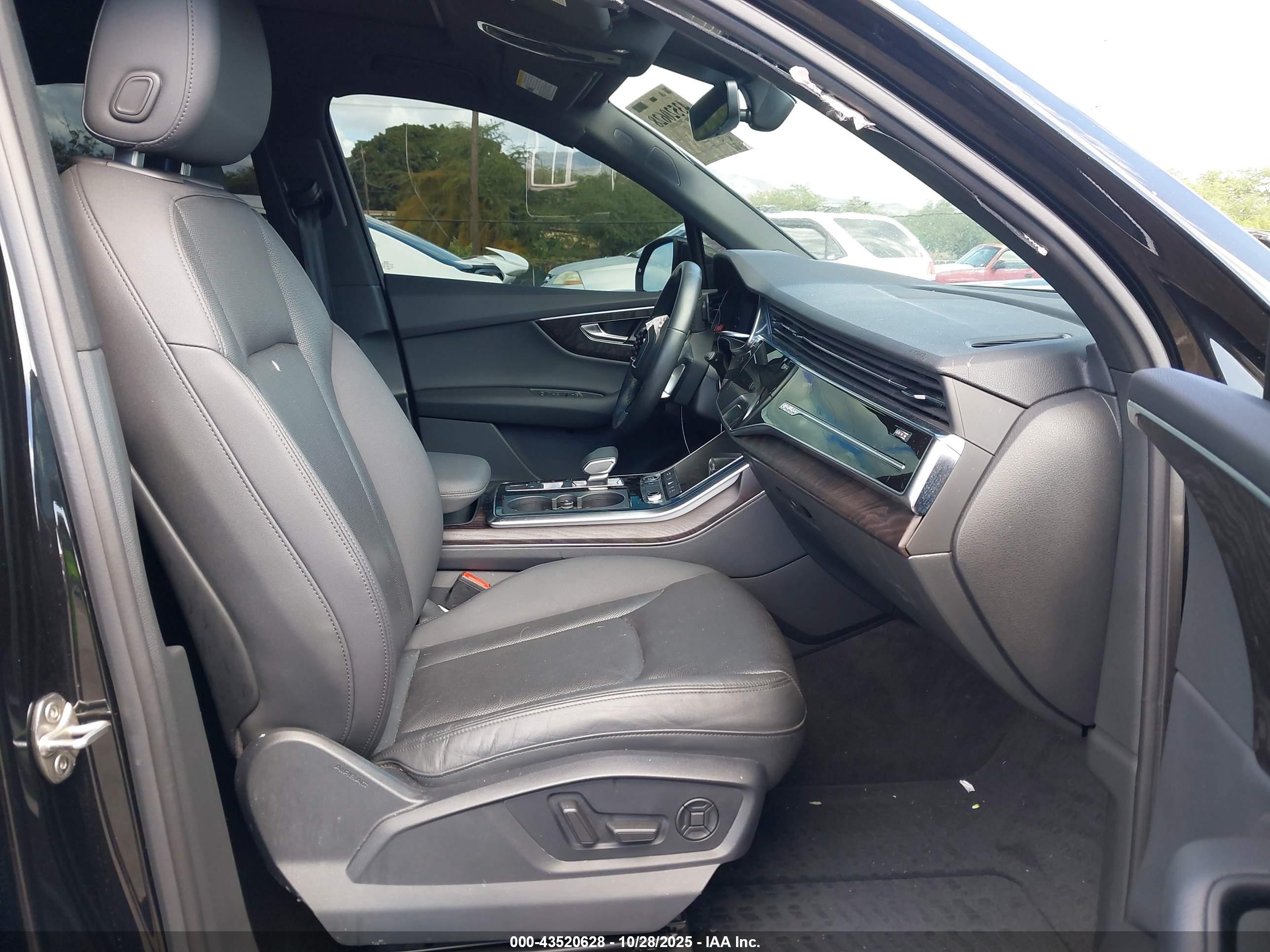 AUDI Q7 image 5