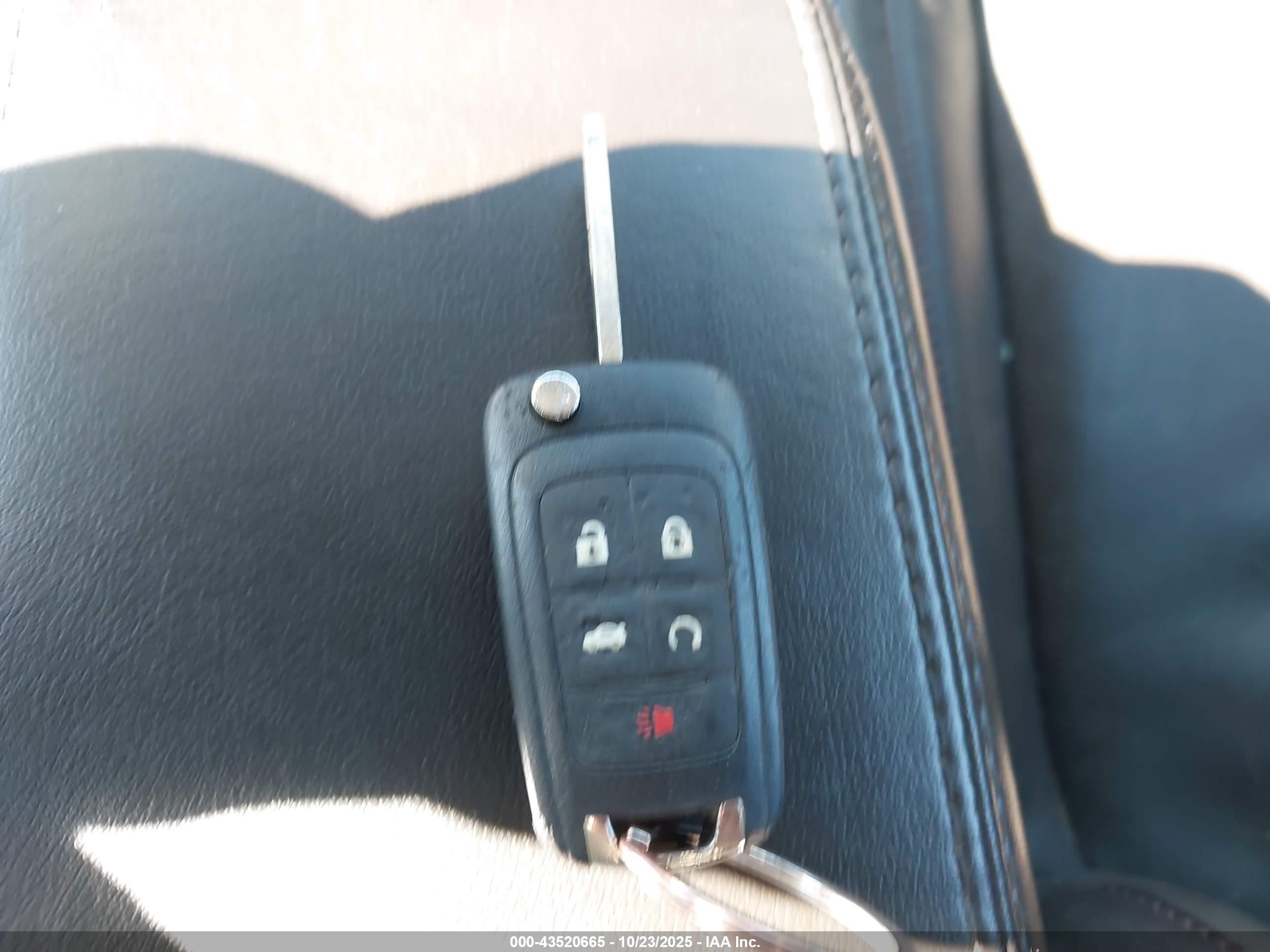 CHEVROLET EQUINOX image 11