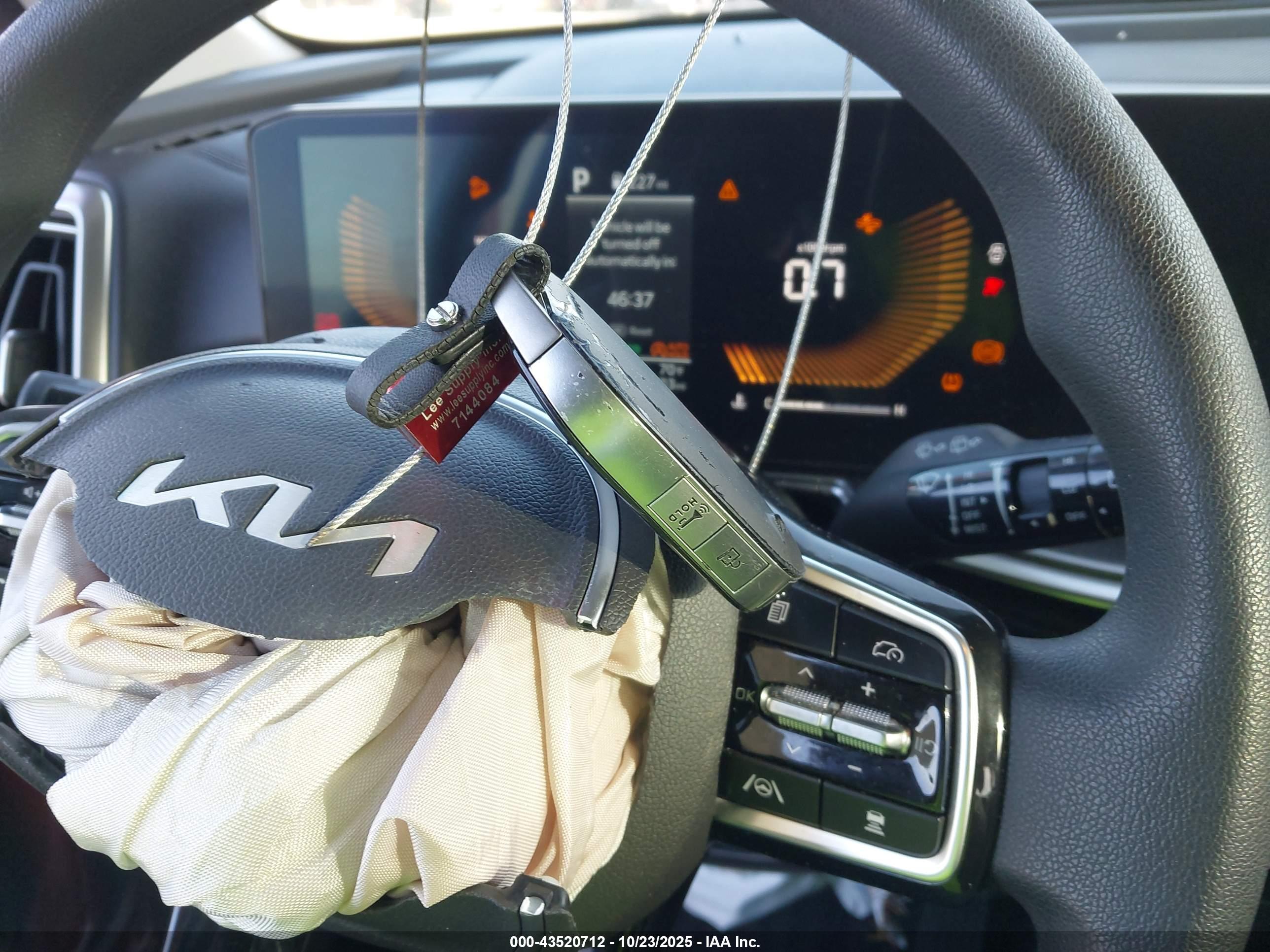 KIA SORENTO image 11