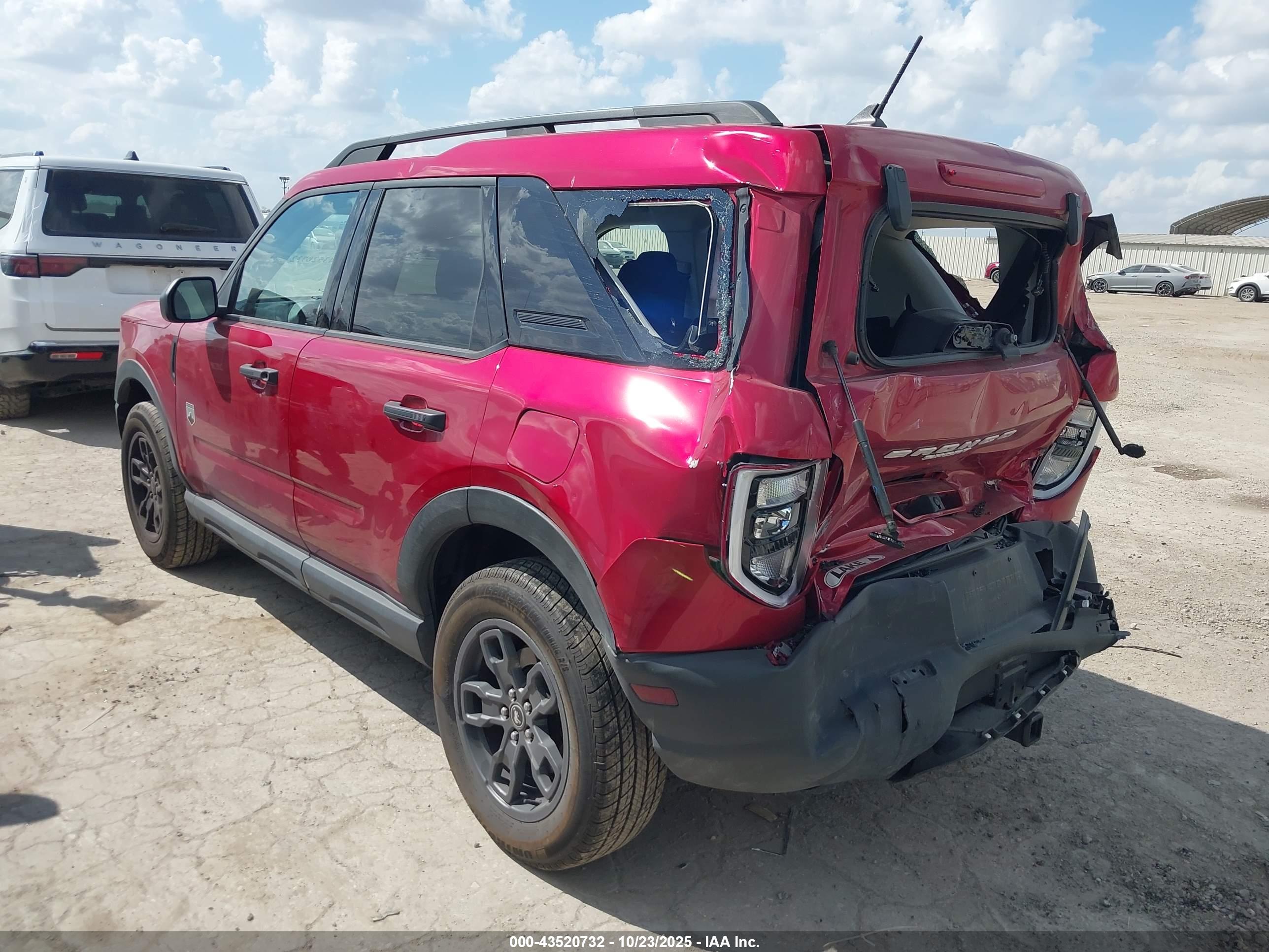 FORD BRONCO image 3