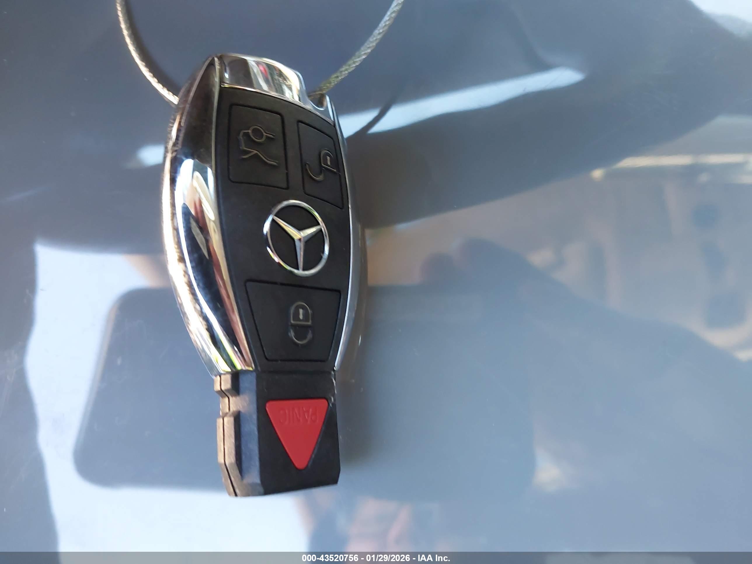MERCEDES-BENZ E image 11