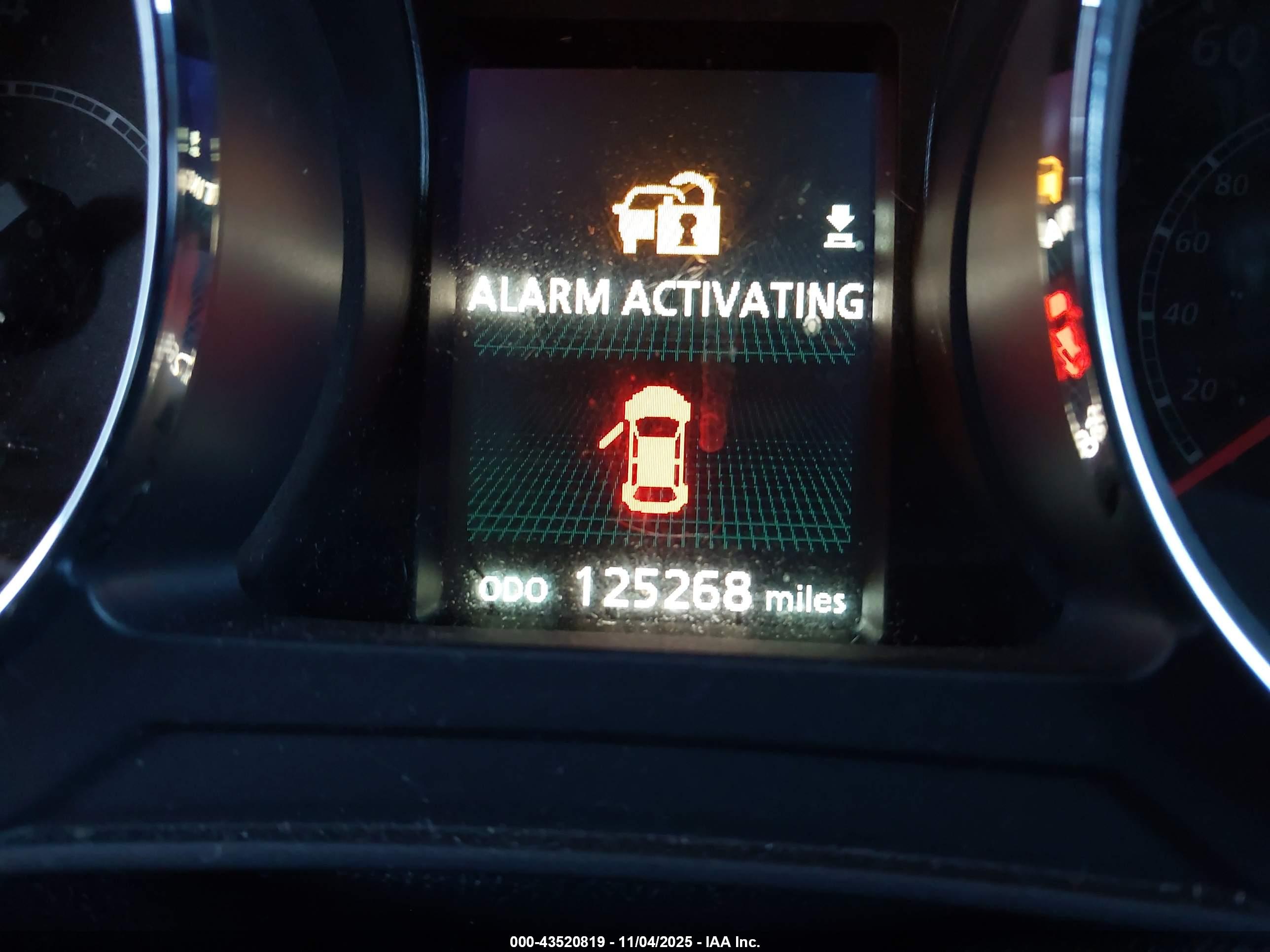 MITSUBISHI OUTLANDER image 7