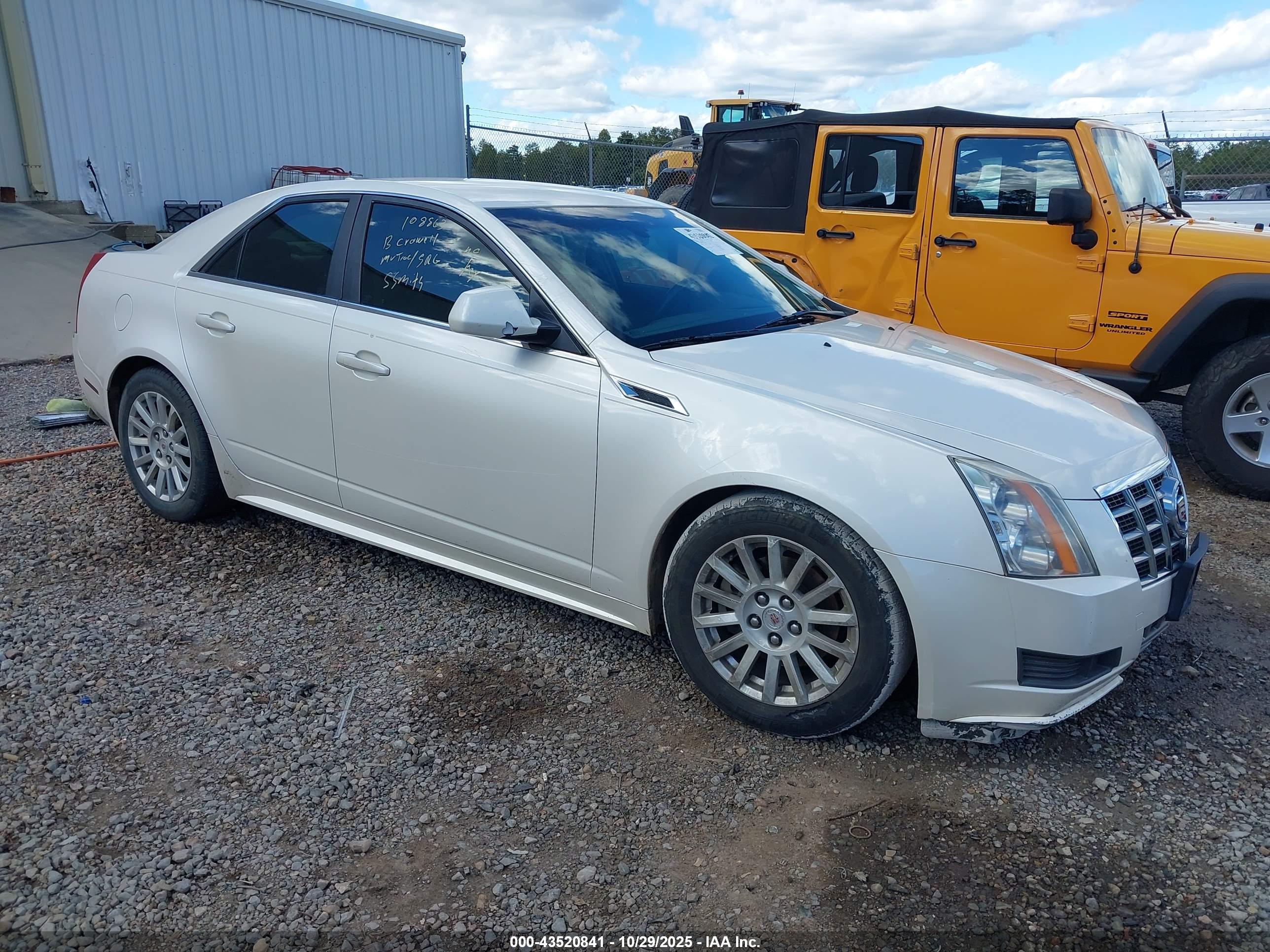 CADILLAC CTS image 6