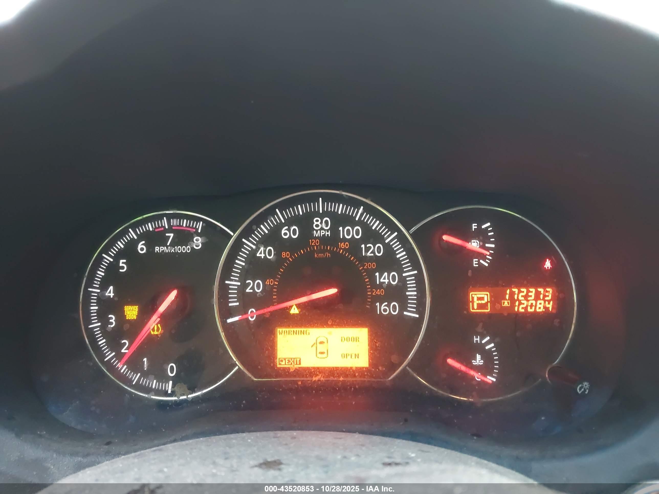 NISSAN MAXIMA image 7