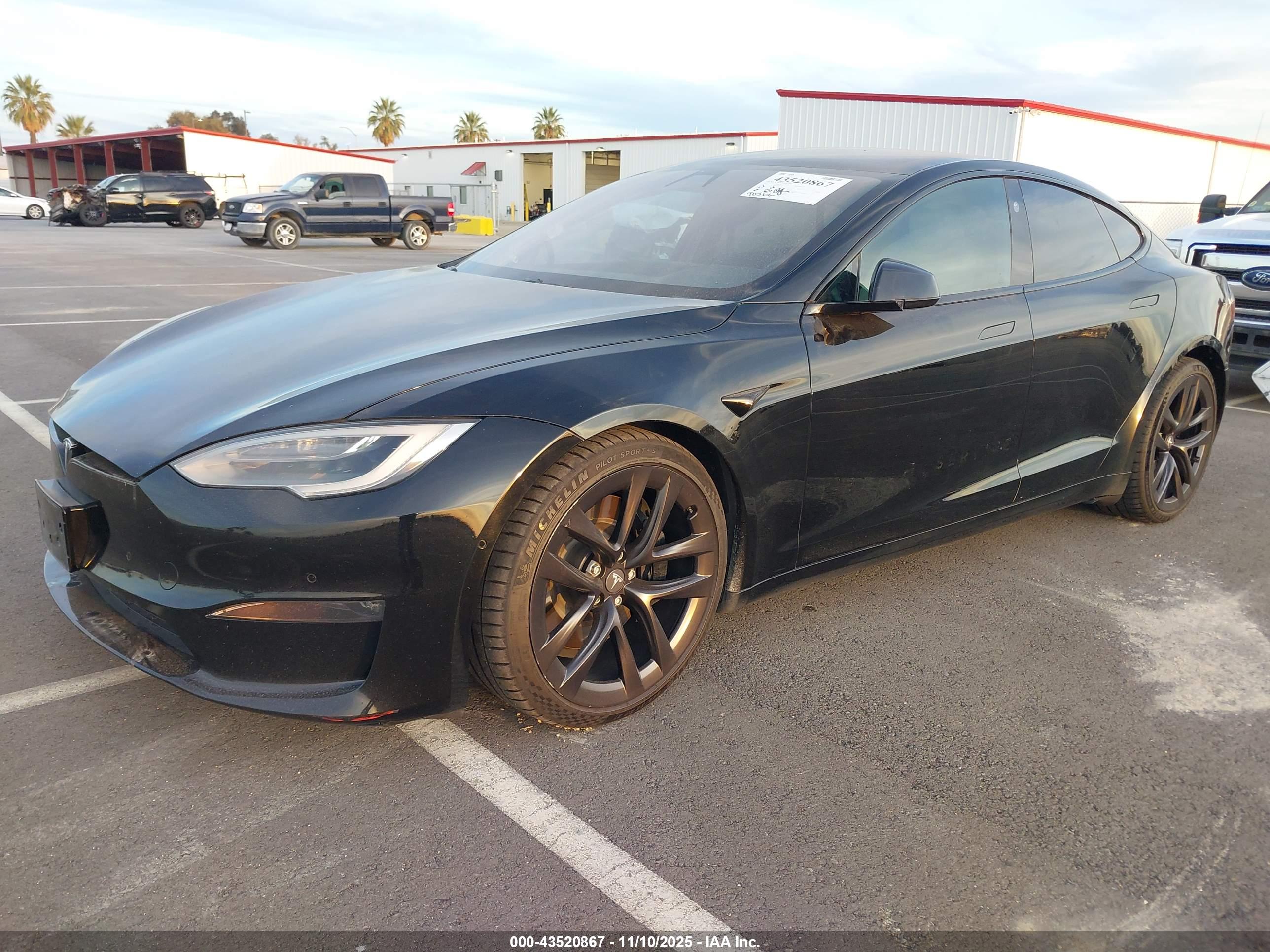 TESLA MODEL image 2