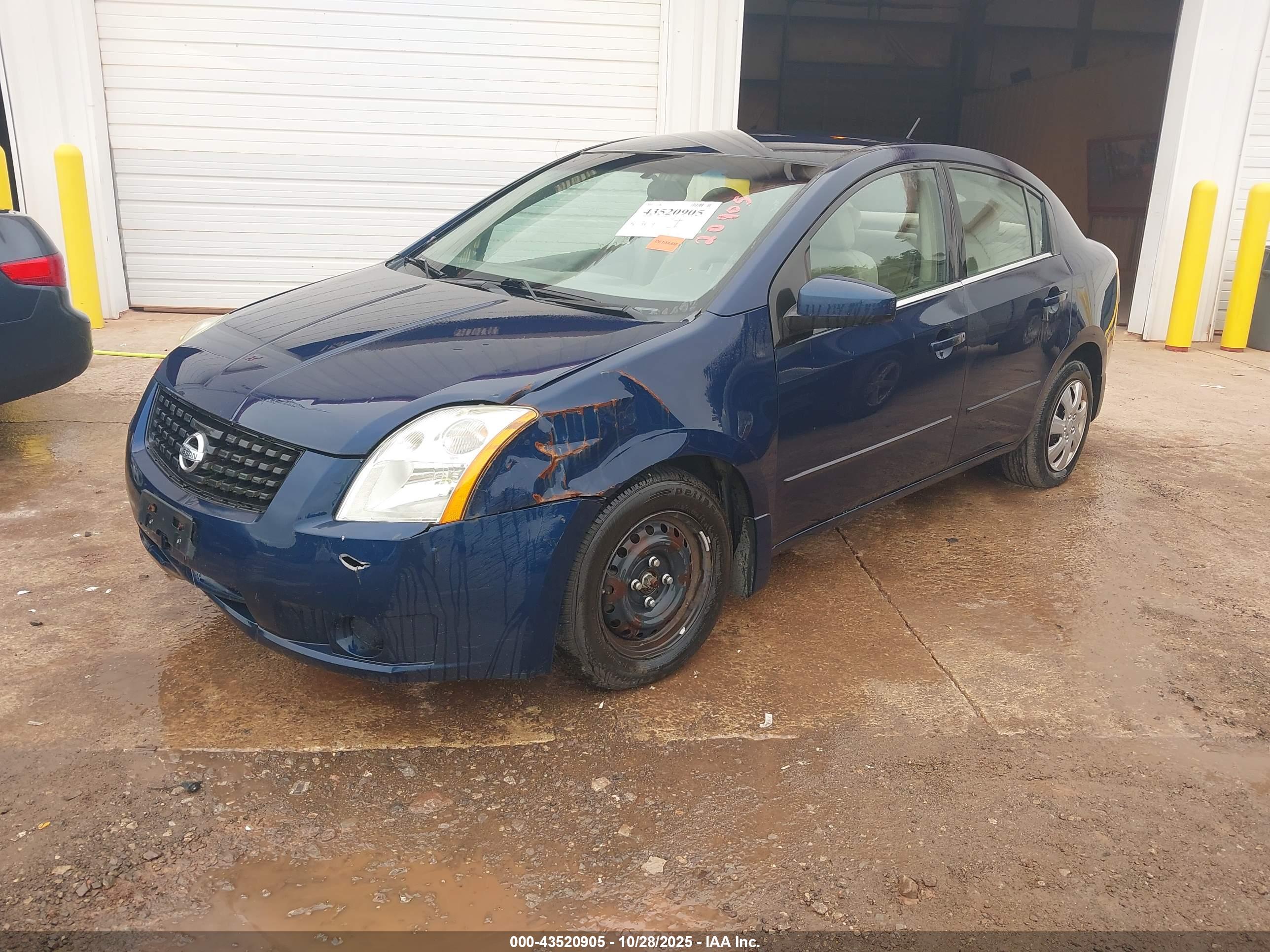 NISSAN SENTRA image 2