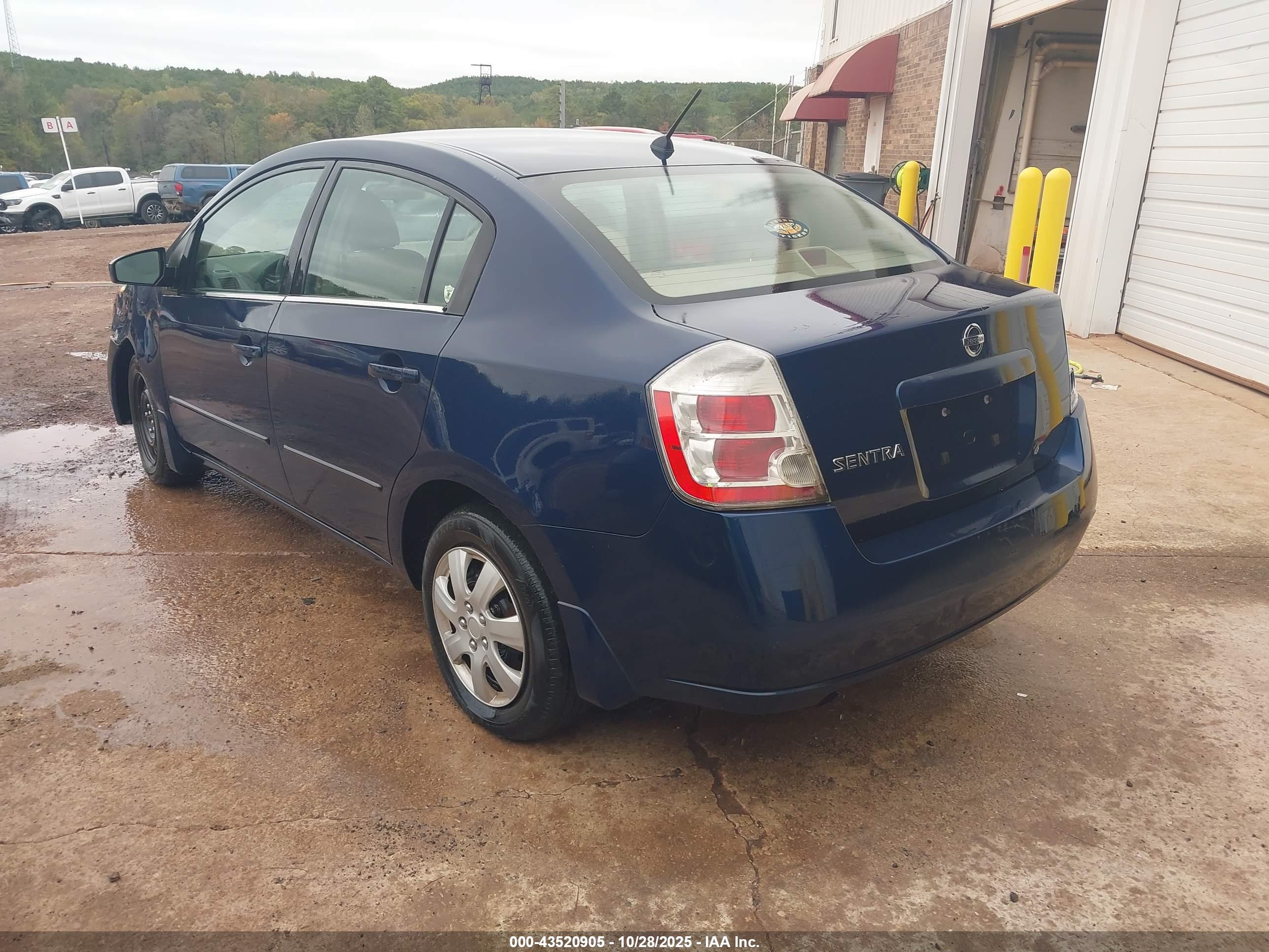 NISSAN SENTRA image 3