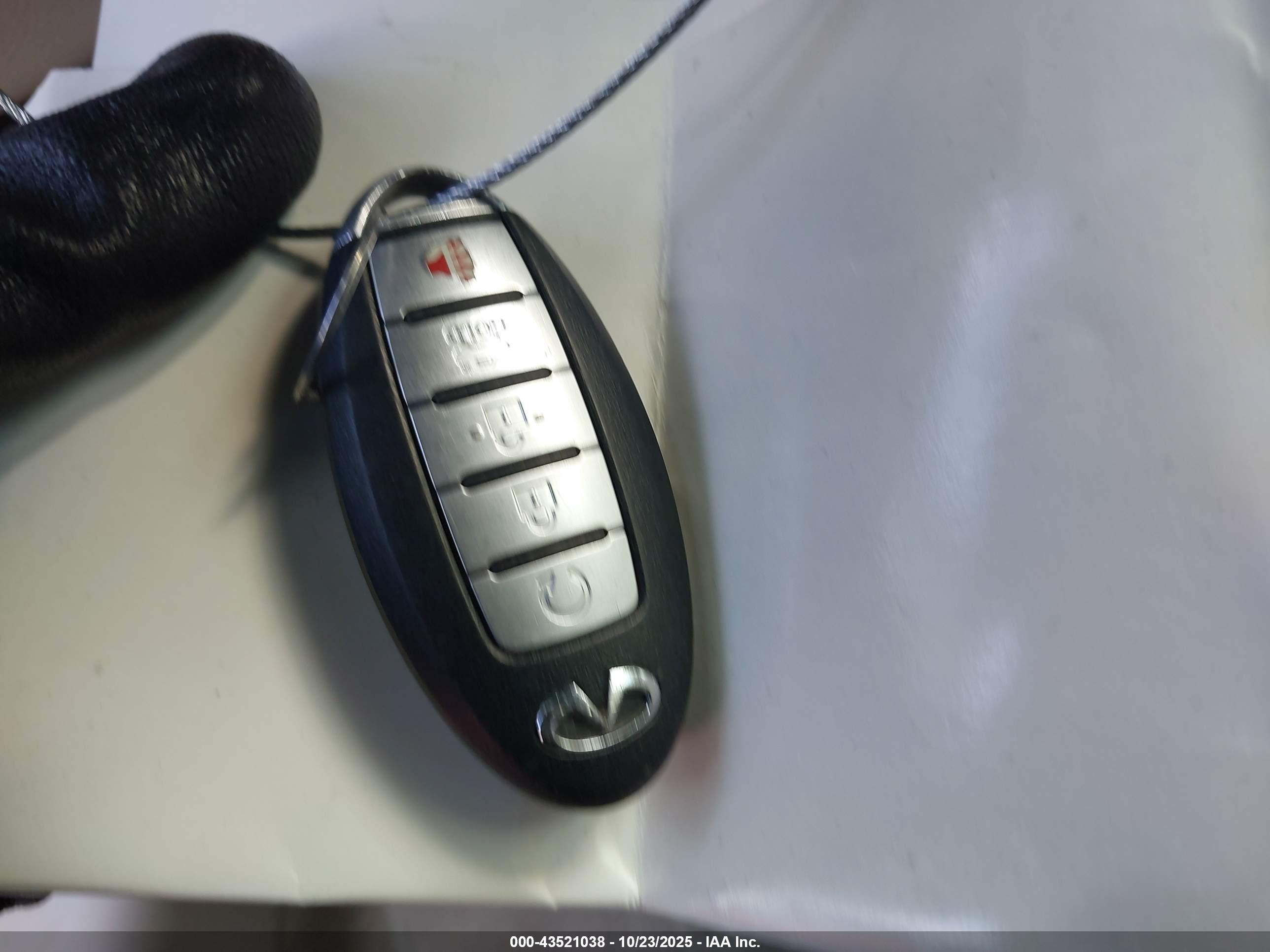 INFINITI Q50 image 11