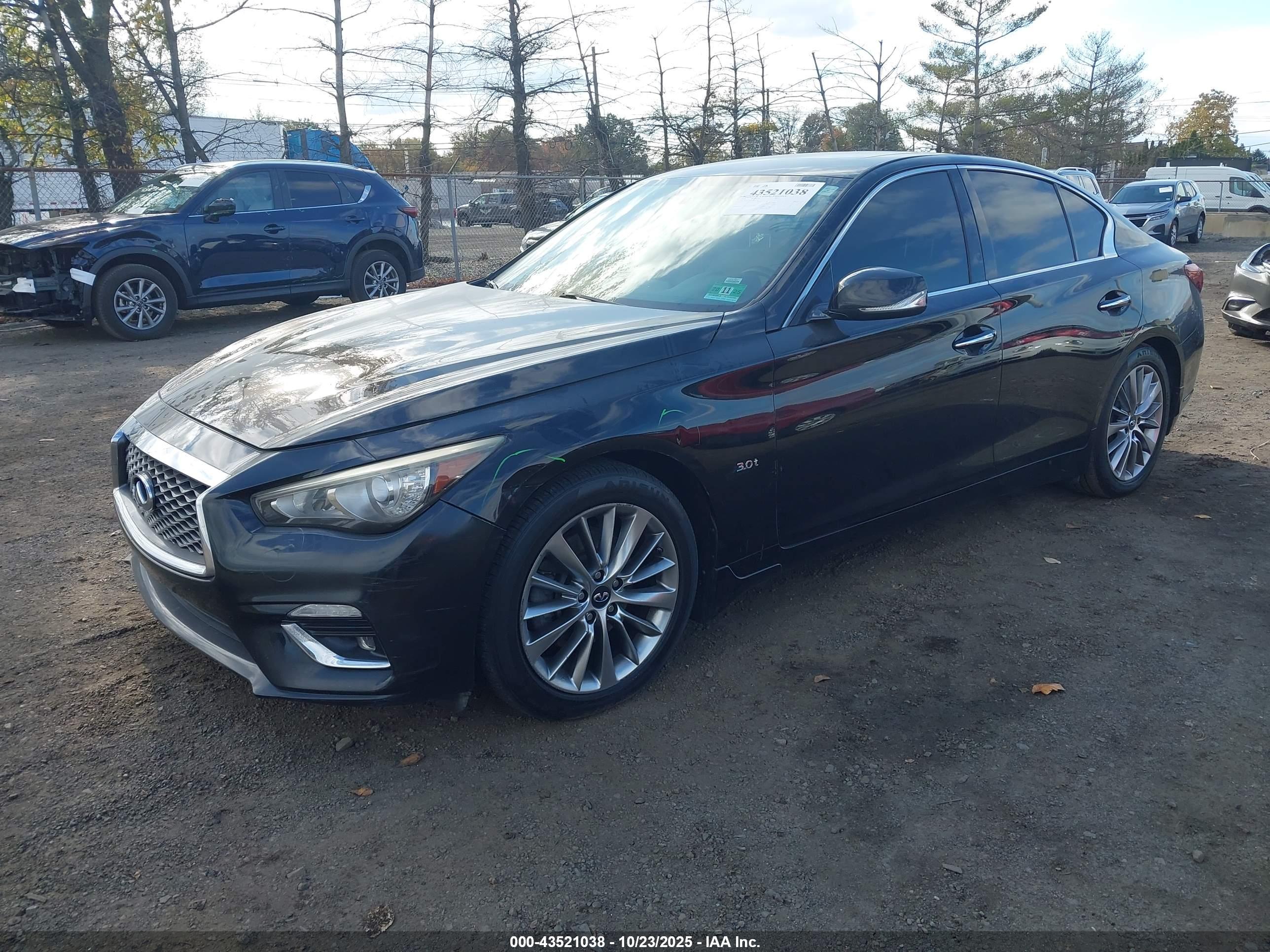 INFINITI Q50 image 2