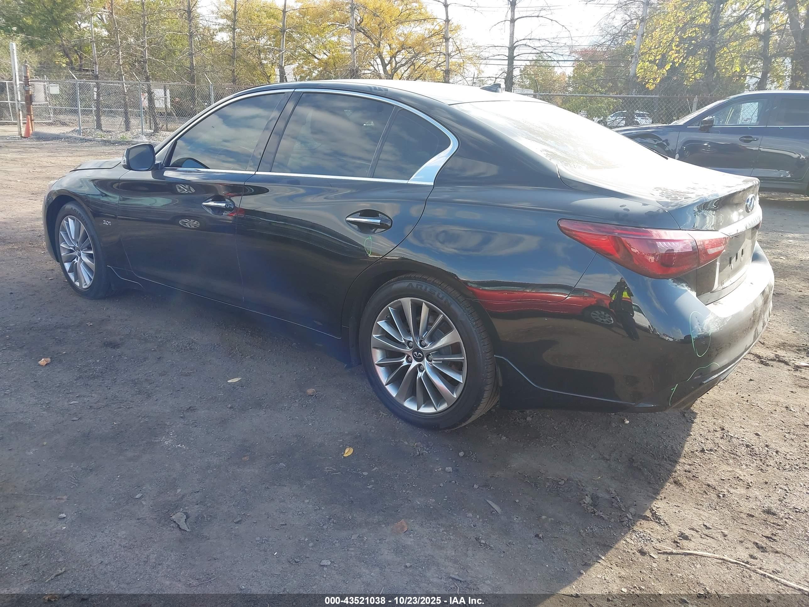 INFINITI Q50 image 3