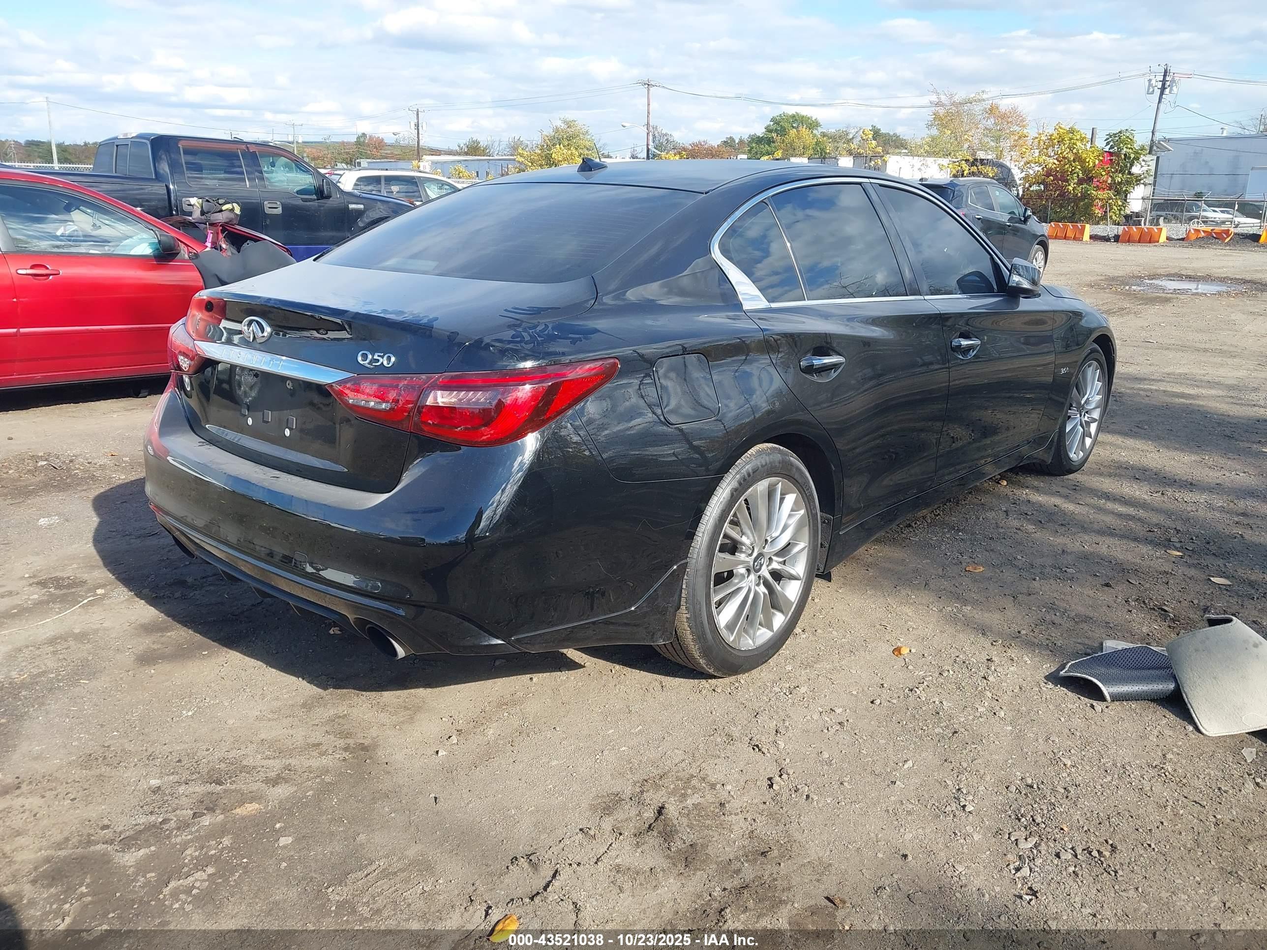 INFINITI Q50 image 4