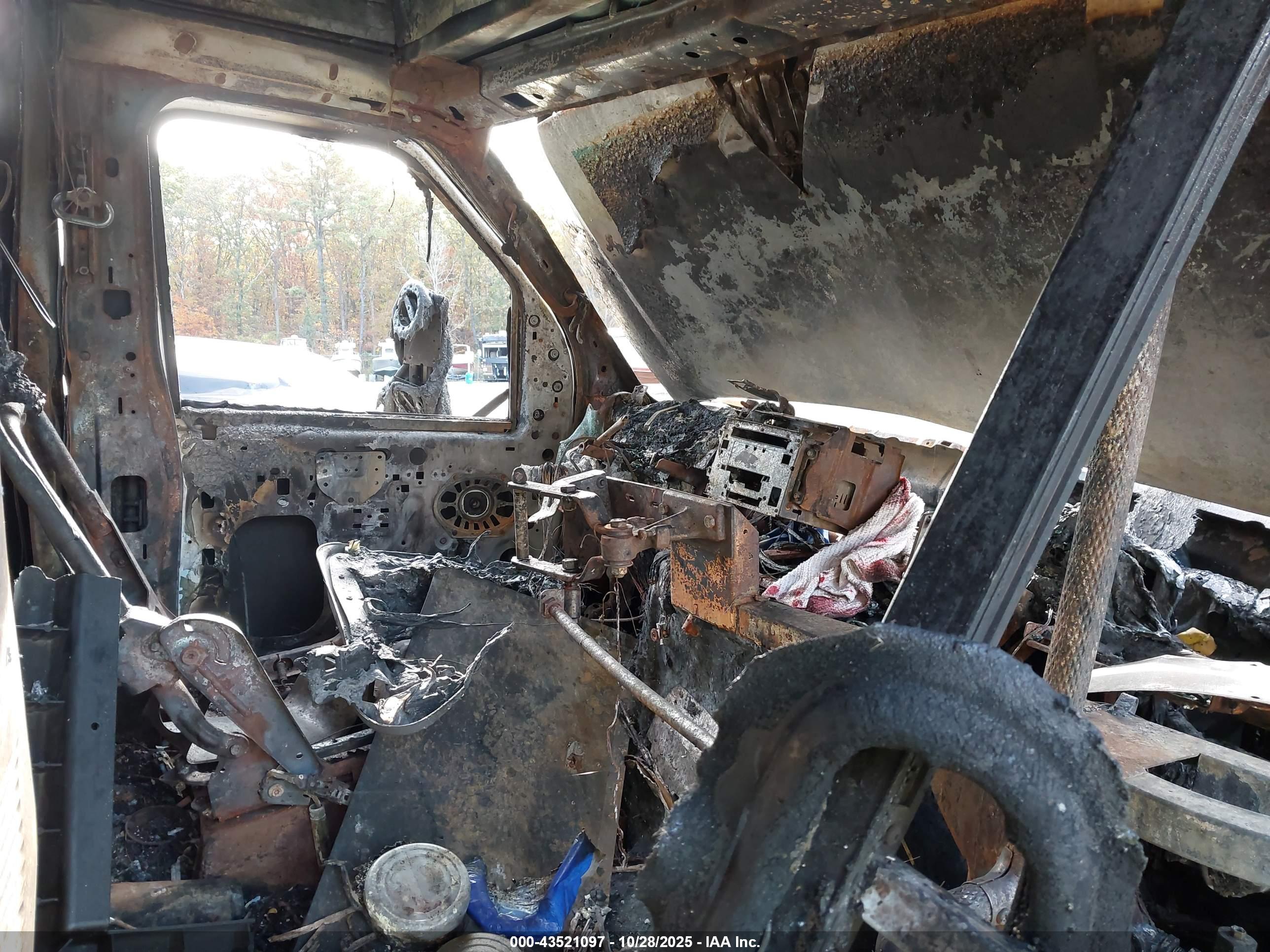 FORD E-350 image 5
