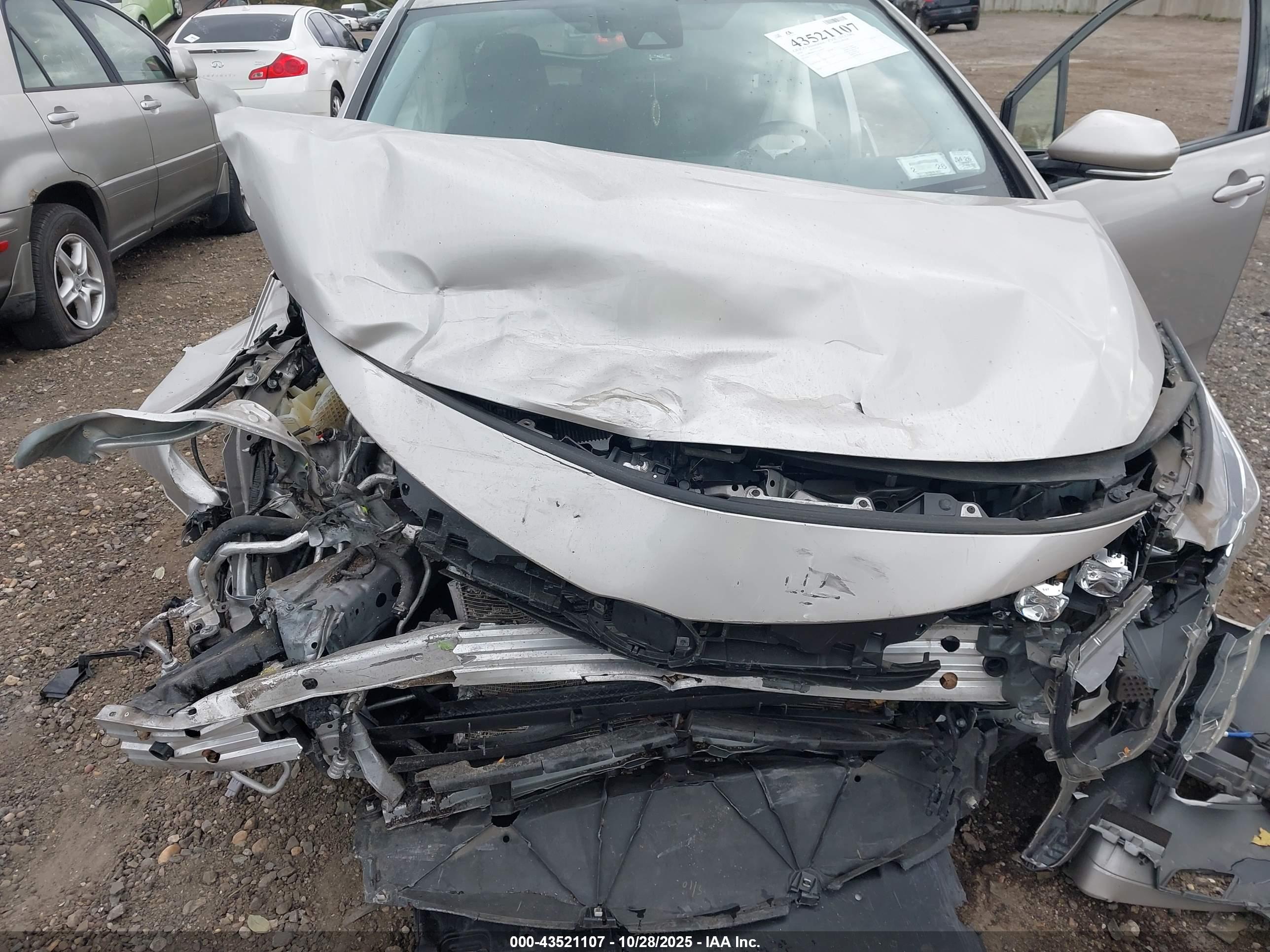 TOYOTA PRIUS image 10