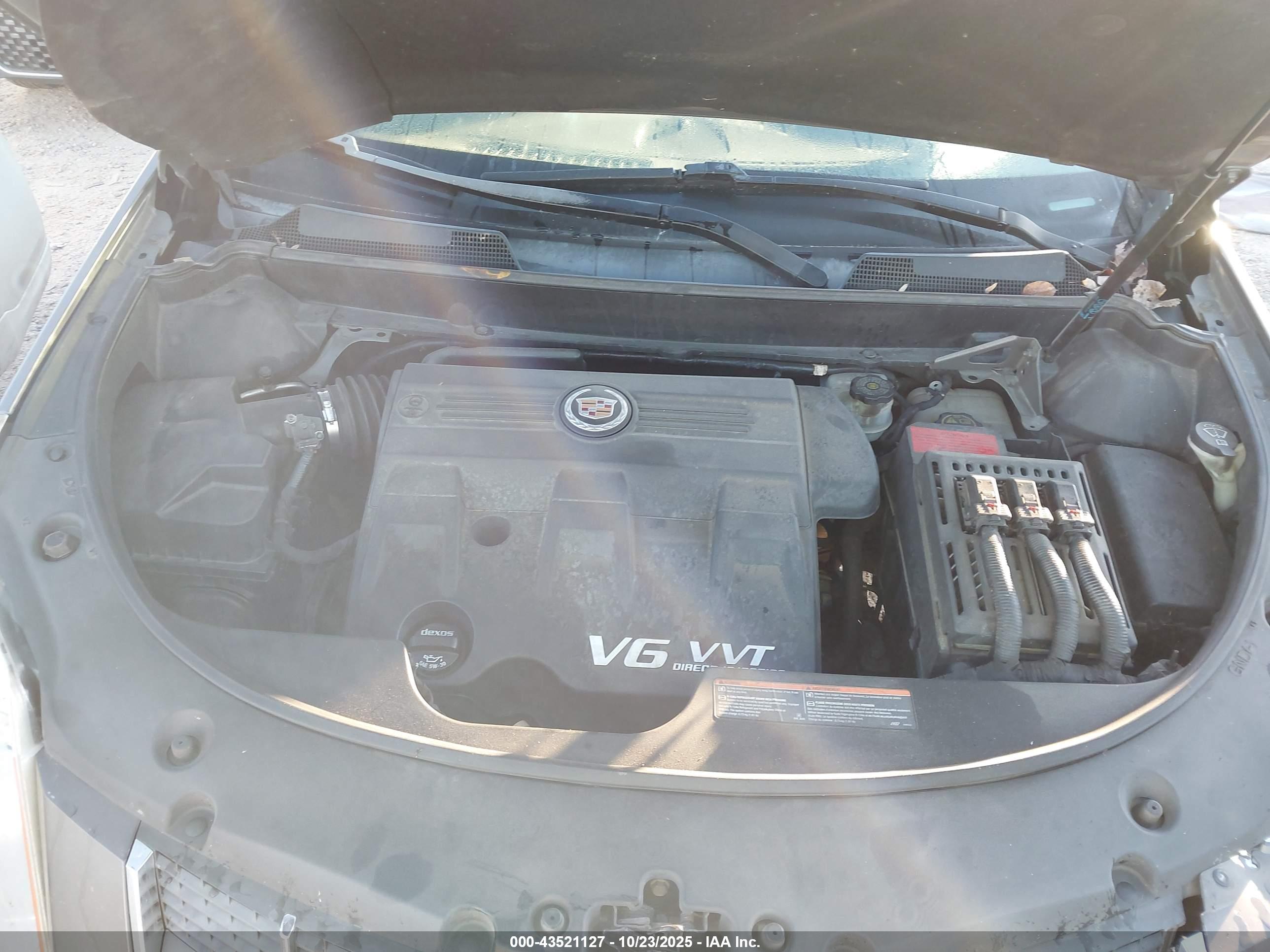 CADILLAC SRX image 10