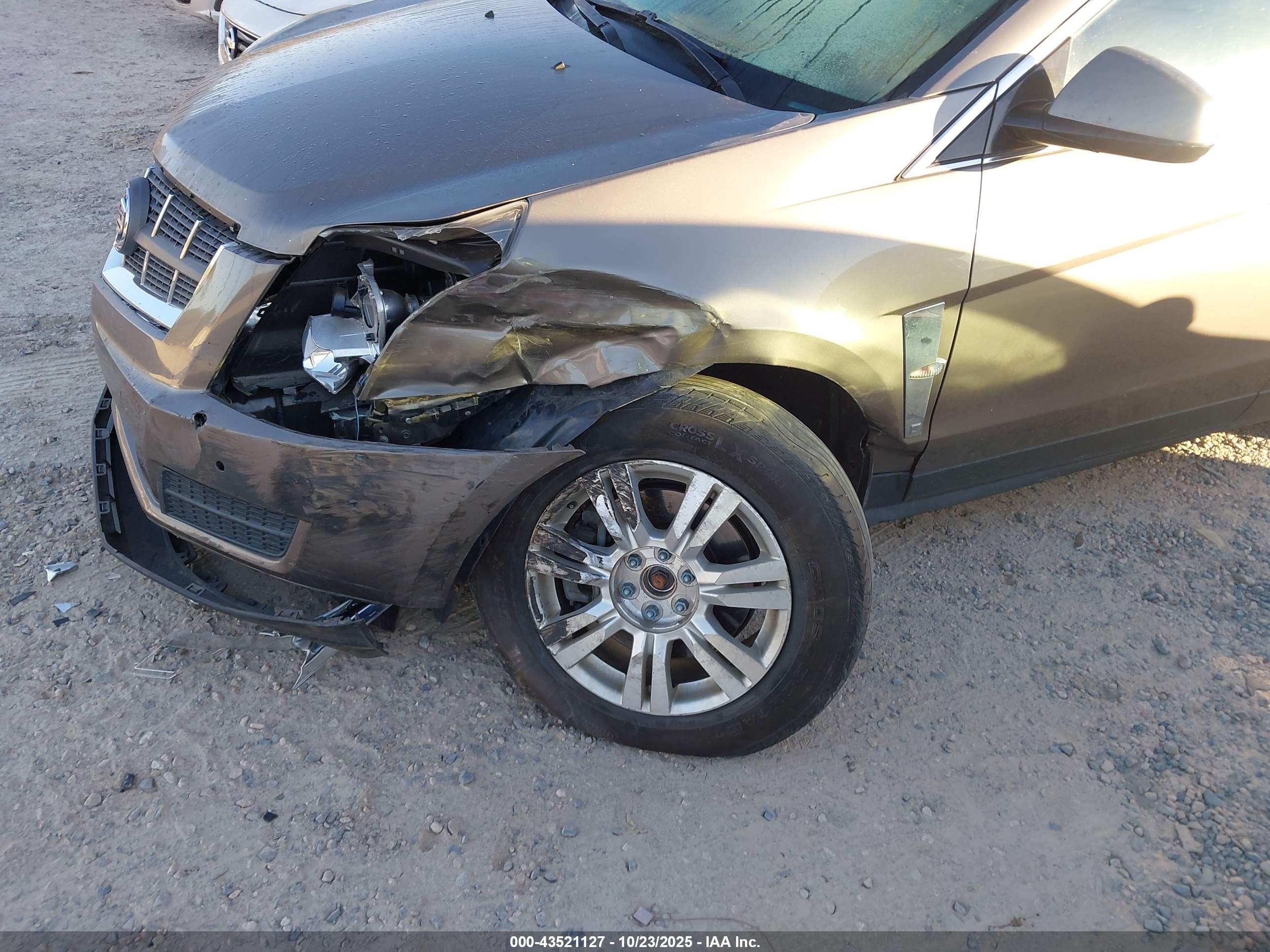 CADILLAC SRX image 6