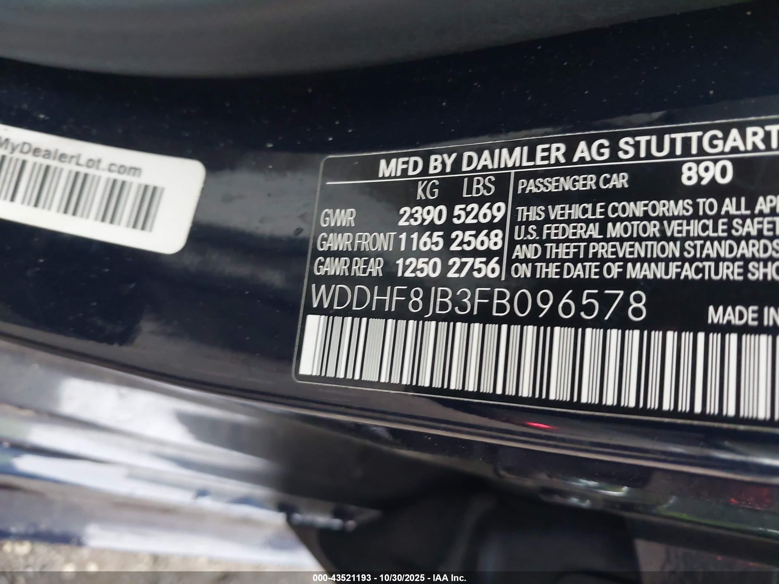 MERCEDES-BENZ E image 9