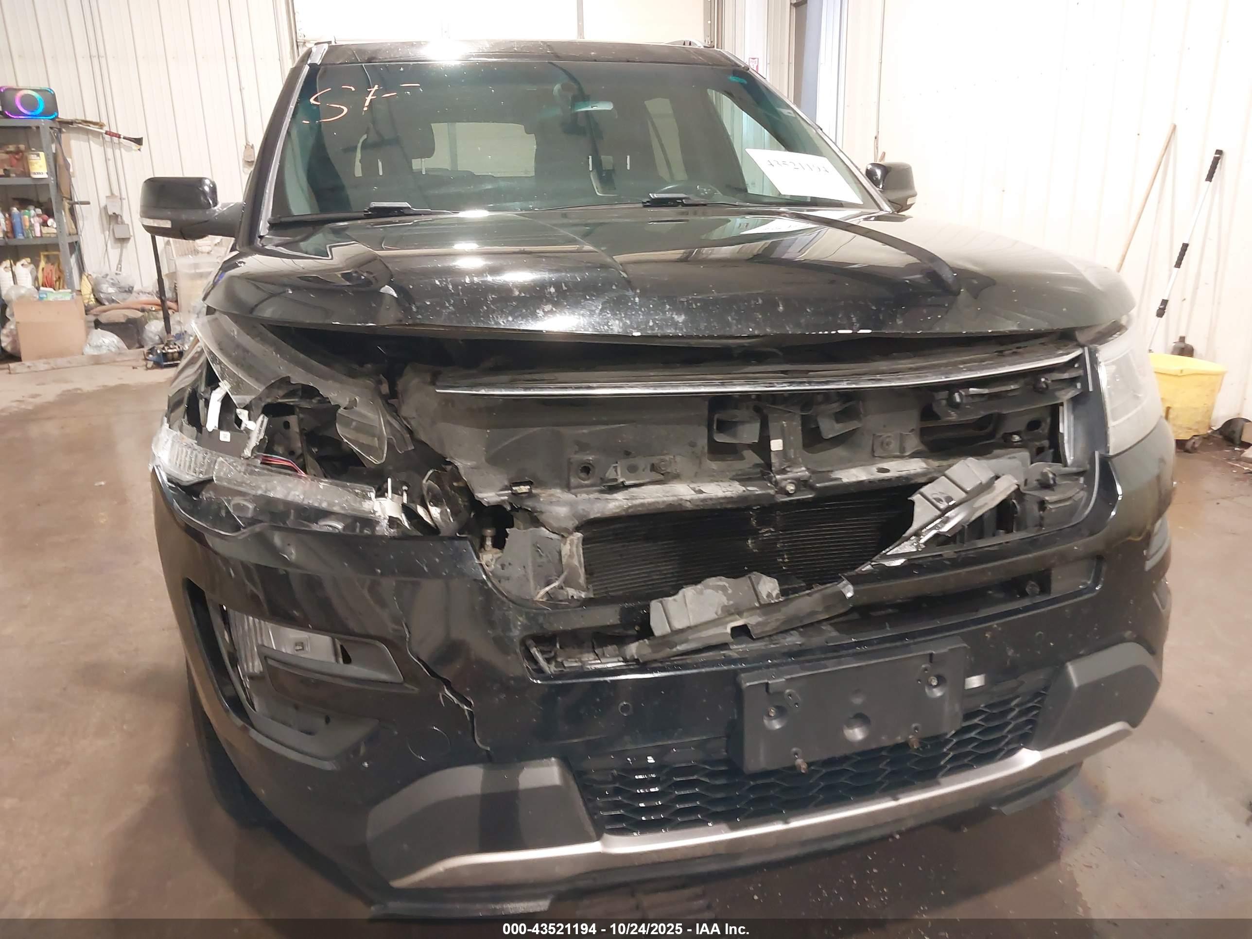 FORD EXPLORER image 6