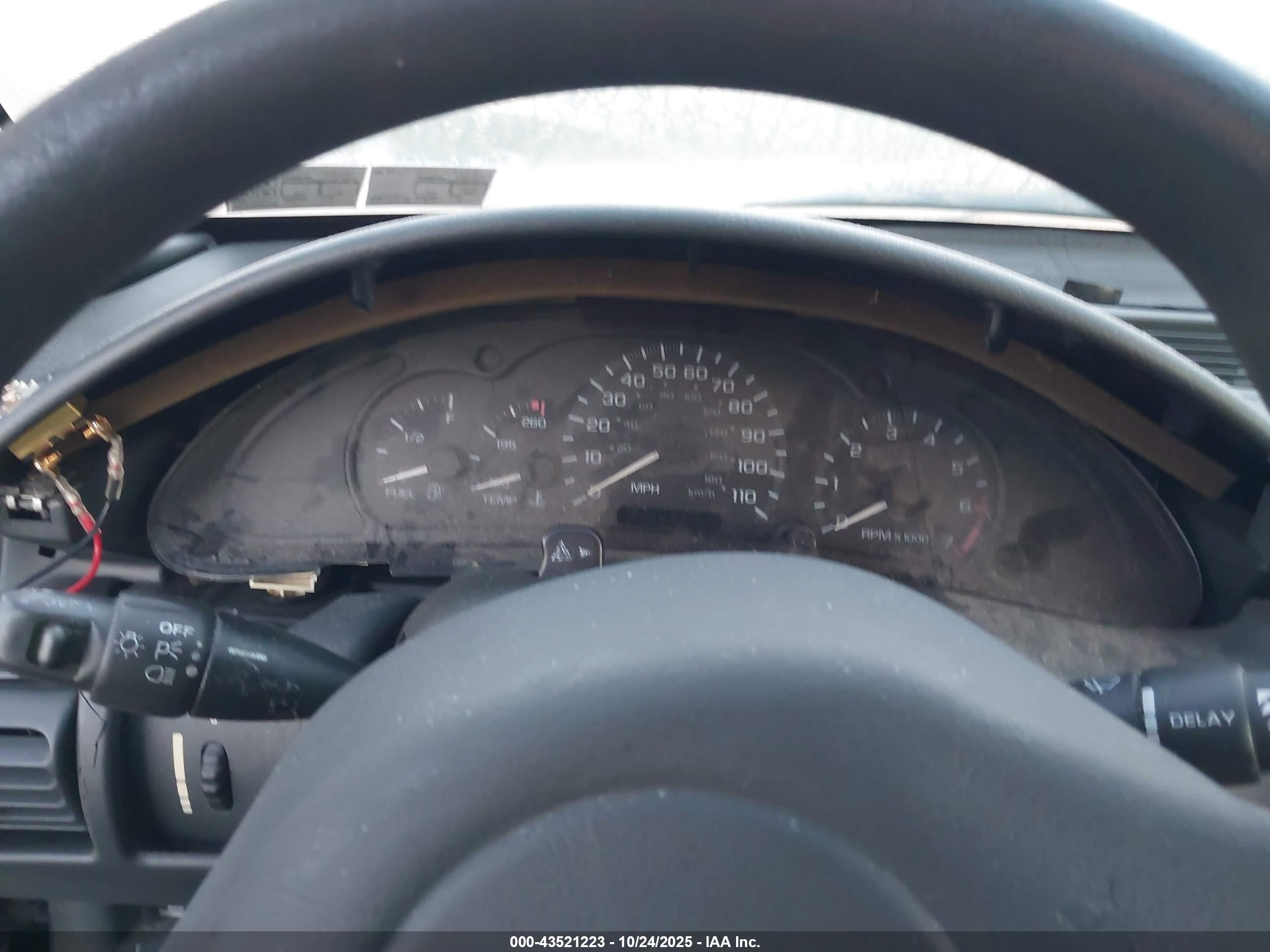 CHEVROLET CAVALIER image 7