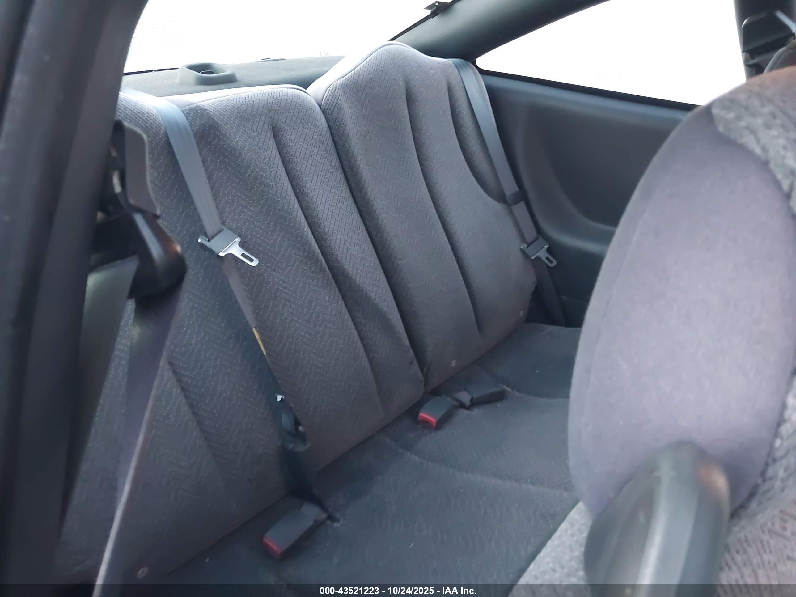 CHEVROLET CAVALIER image 8