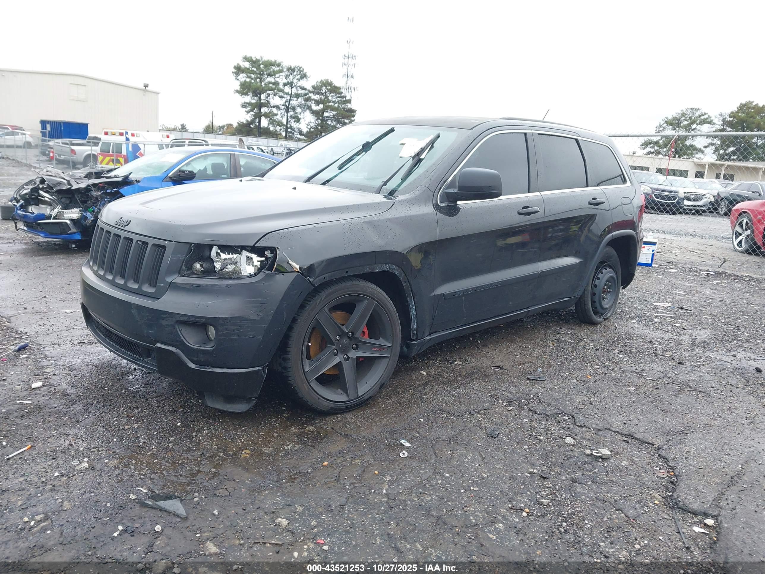 JEEP GRAND image 2